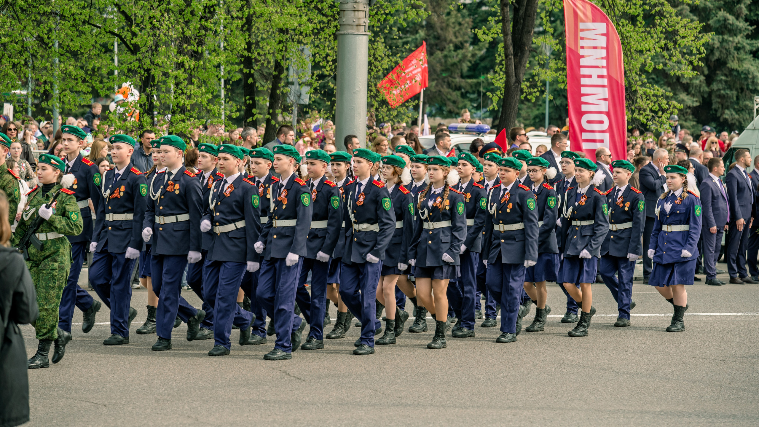 День Победы в Новокузнецке, 2025 год. Антон Непочатых — Большой мужской фотограф