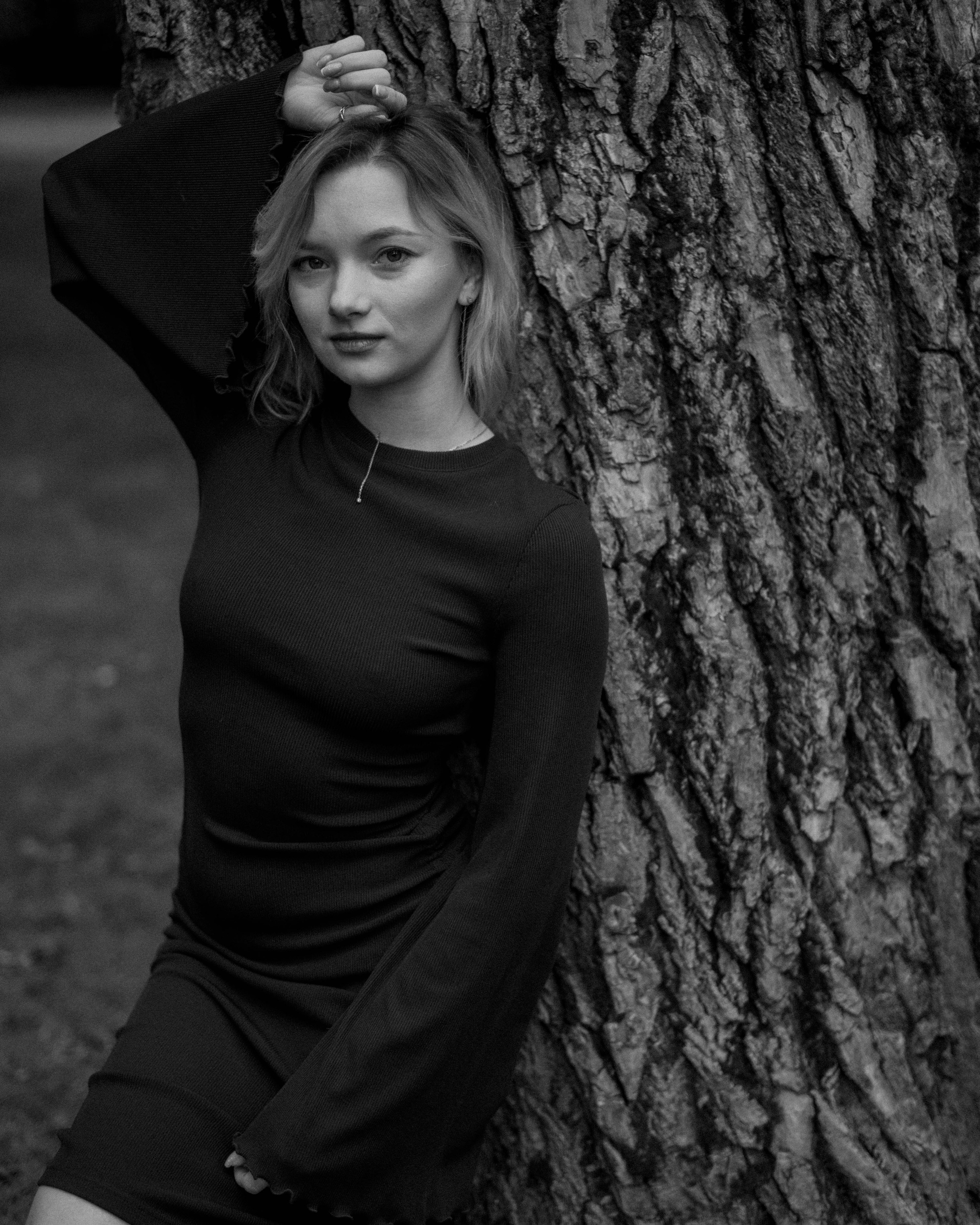 Аня. Женский фотограф. Создатель украшений ручной работы. Модель