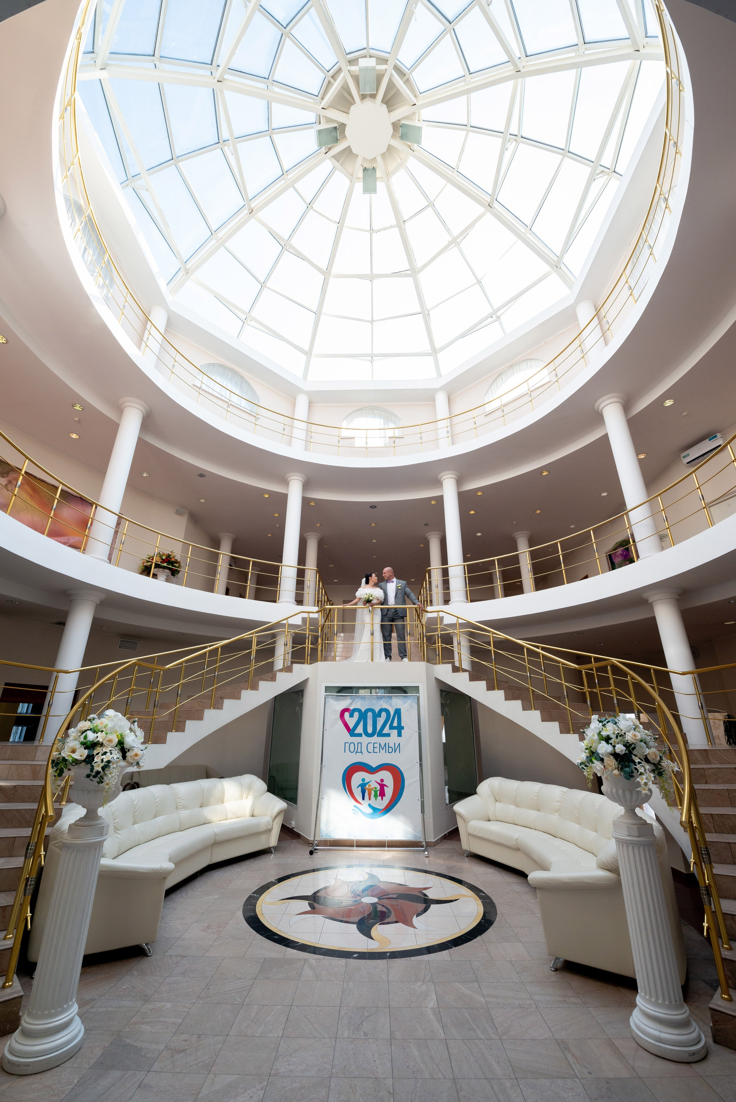 Летняя свадьба В Санкт-Петербурге и красивой выездной регистрацией Даши и Саши. Воздушная свадебная фотосессия в Петербурге. Портретный, семейный и свадебный фотограф в Санкт-Петербурге и в Пушкине Ширяев Денис