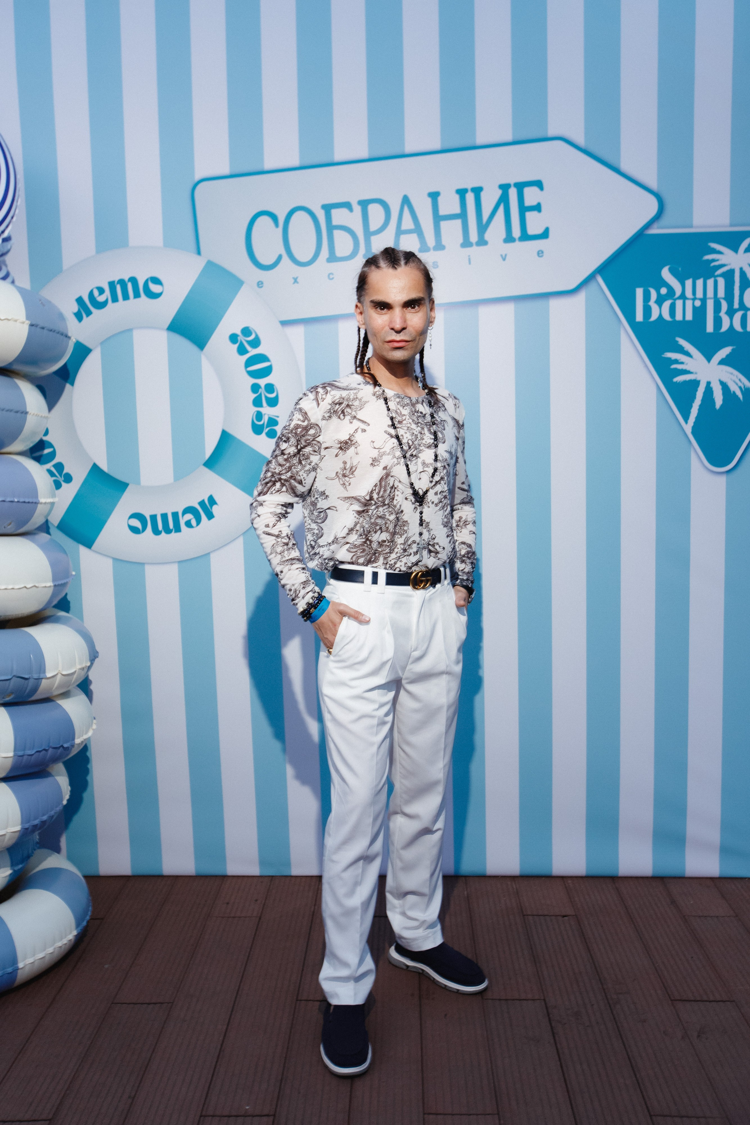 СОБРАНИЕ — ПРЕЗЕНТАЦИЯ НОВОГО НОМЕРА. СВОИ. ФОТООТЧЕТЫ-СОБЫТИЯ-МЕСТА