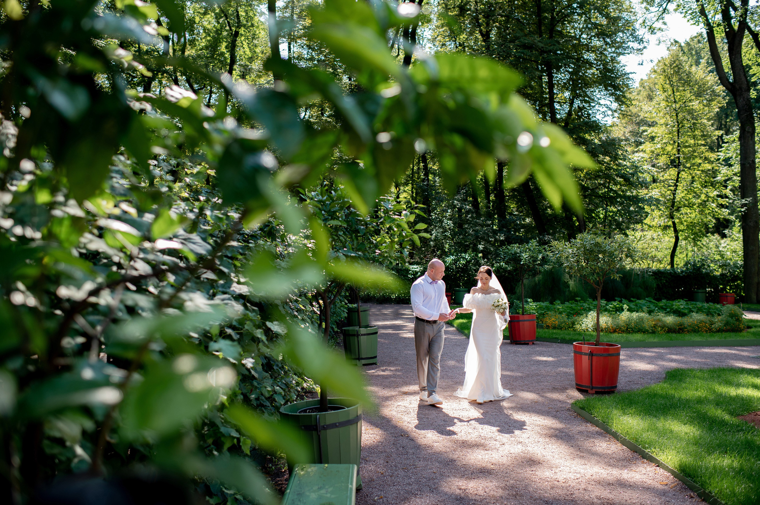 Летняя свадьба В Санкт-Петербурге и красивой выездной регистрацией Даши и Саши. Воздушная свадебная фотосессия в Петербурге. Портретный, семейный и свадебный фотограф в Санкт-Петербурге и в Пушкине Ширяев Денис