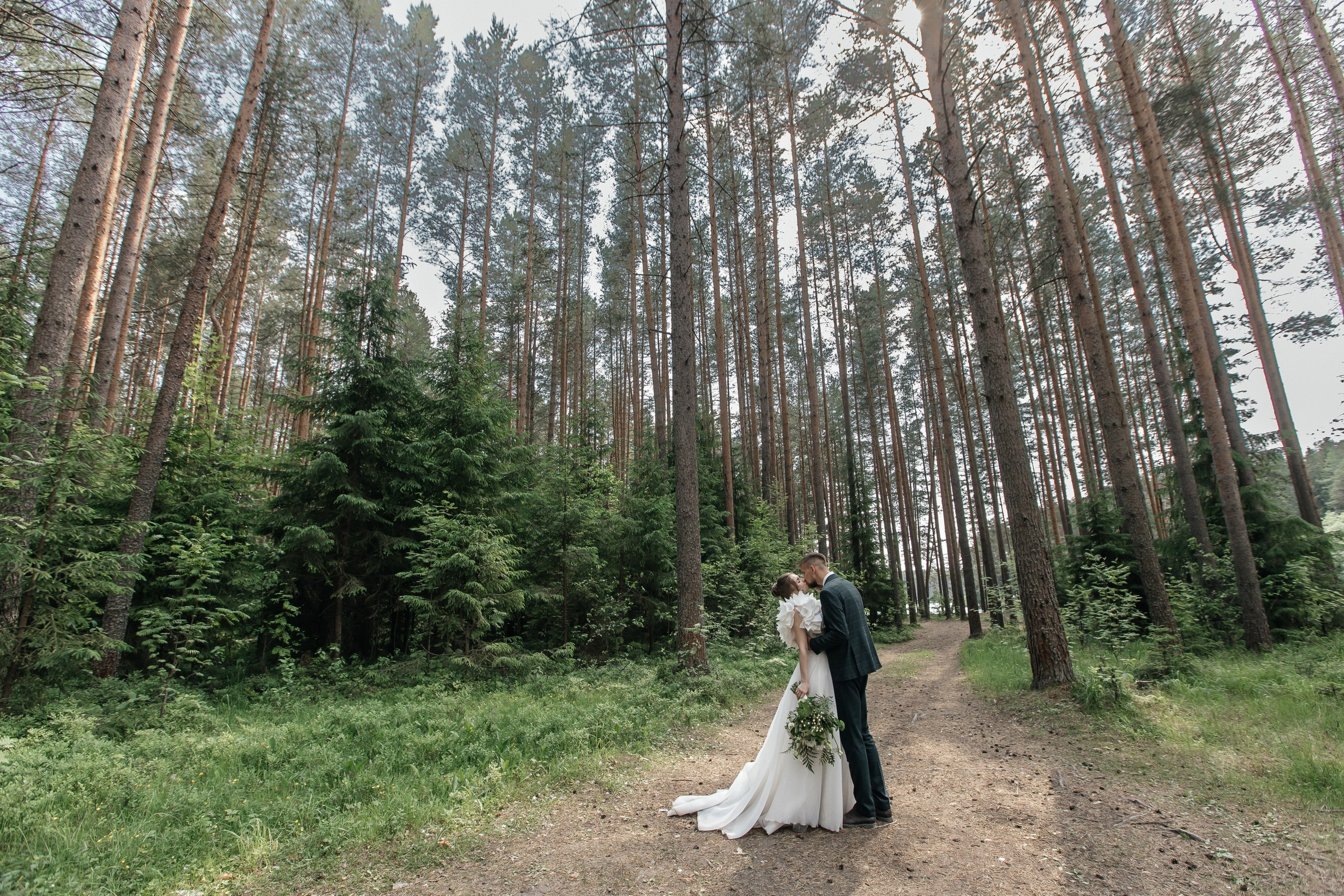 А & Ю | Камерная свадьба под открытым небом. Свадебный фотограф Настя Шелл г. Череповец