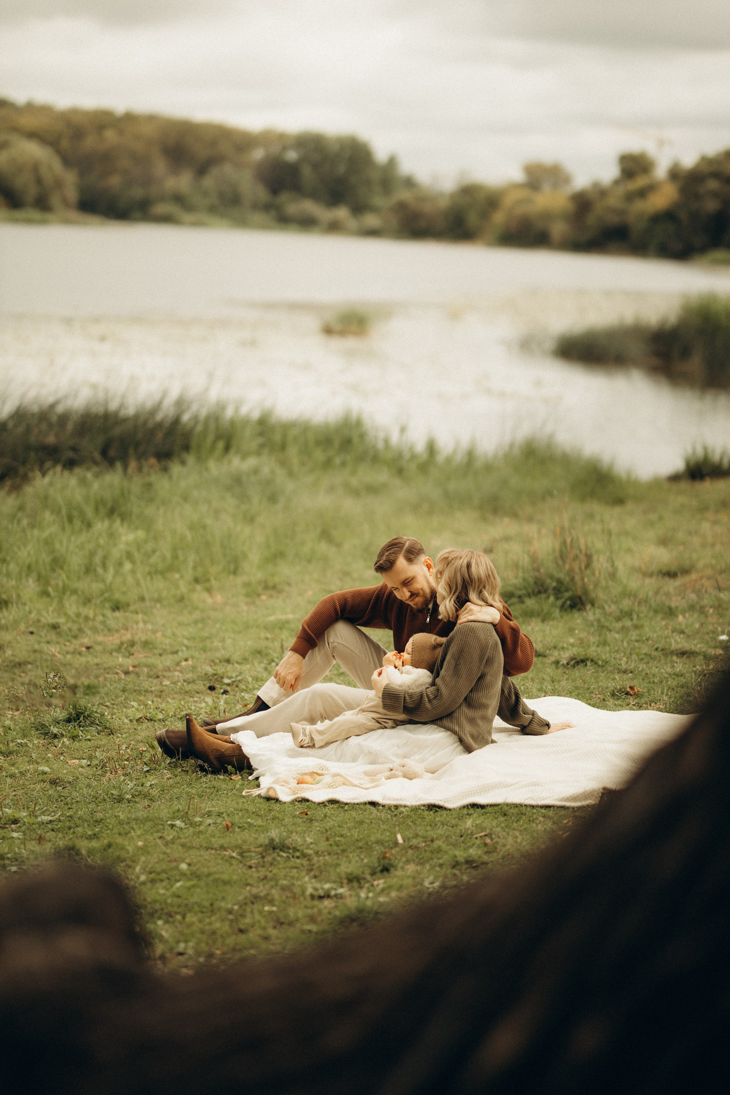 Семейная фотосессия в Ярославле на природе. Семейный фотограф Вероника Каюрова Ярославль