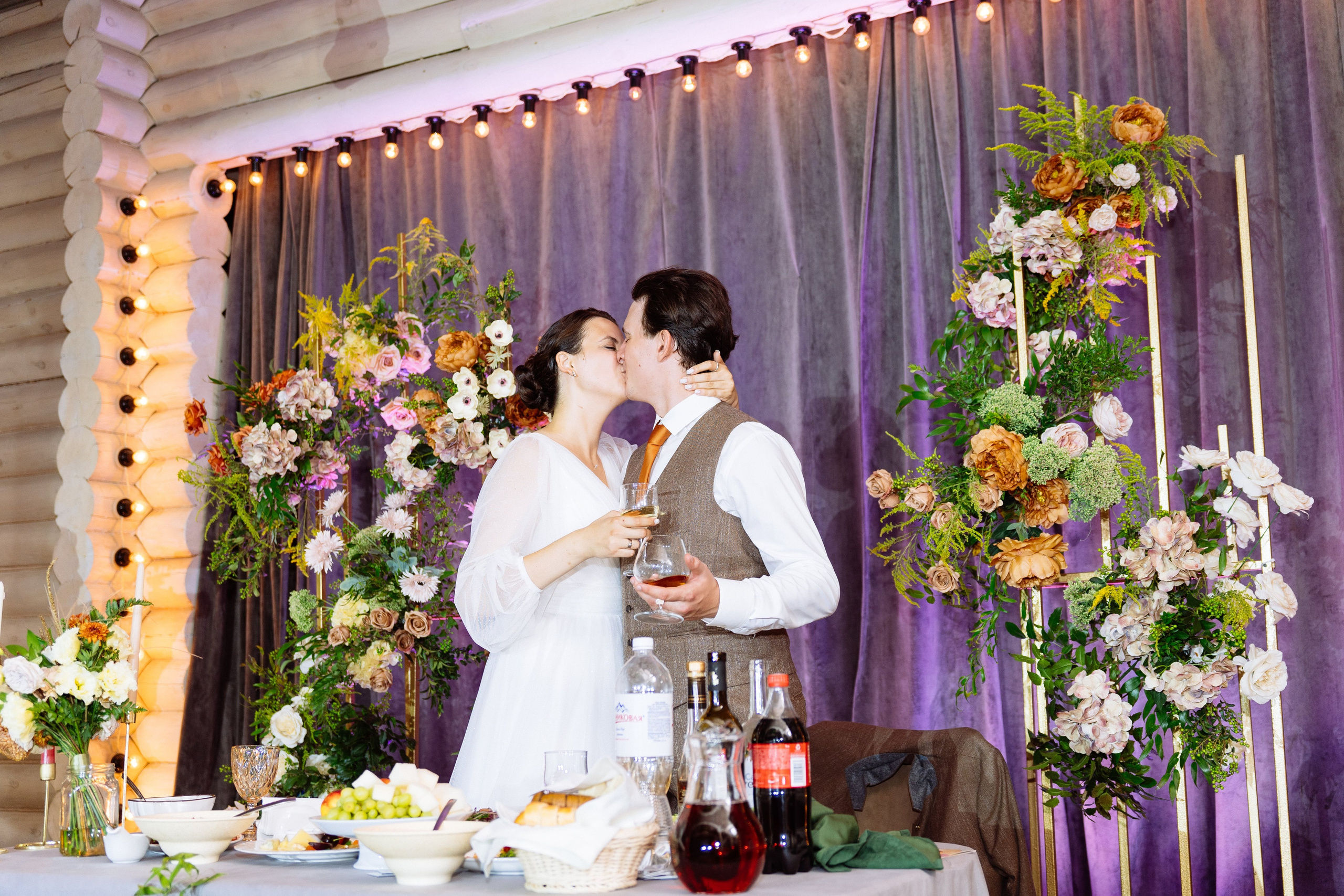 Свадьба Олега и Виктории в клубе «Ближняя дача»