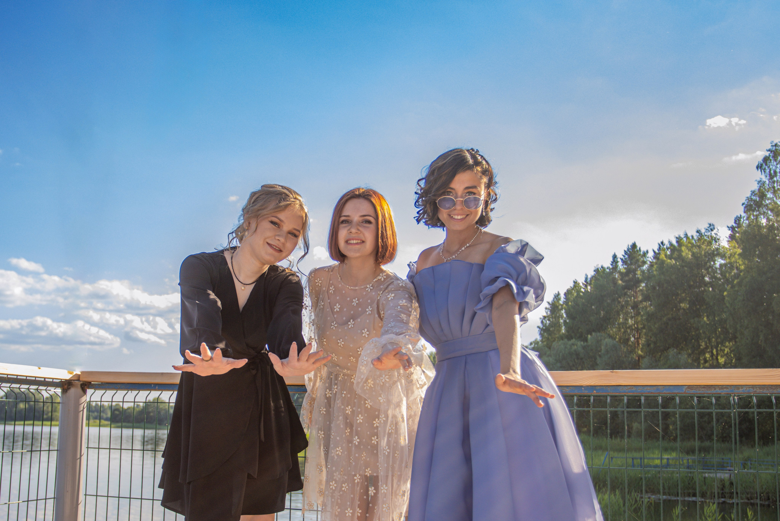 Фотосессия на выпускной. Школа № 12, 11 класс, 2024 г. Студия выпускных альбомов Остров