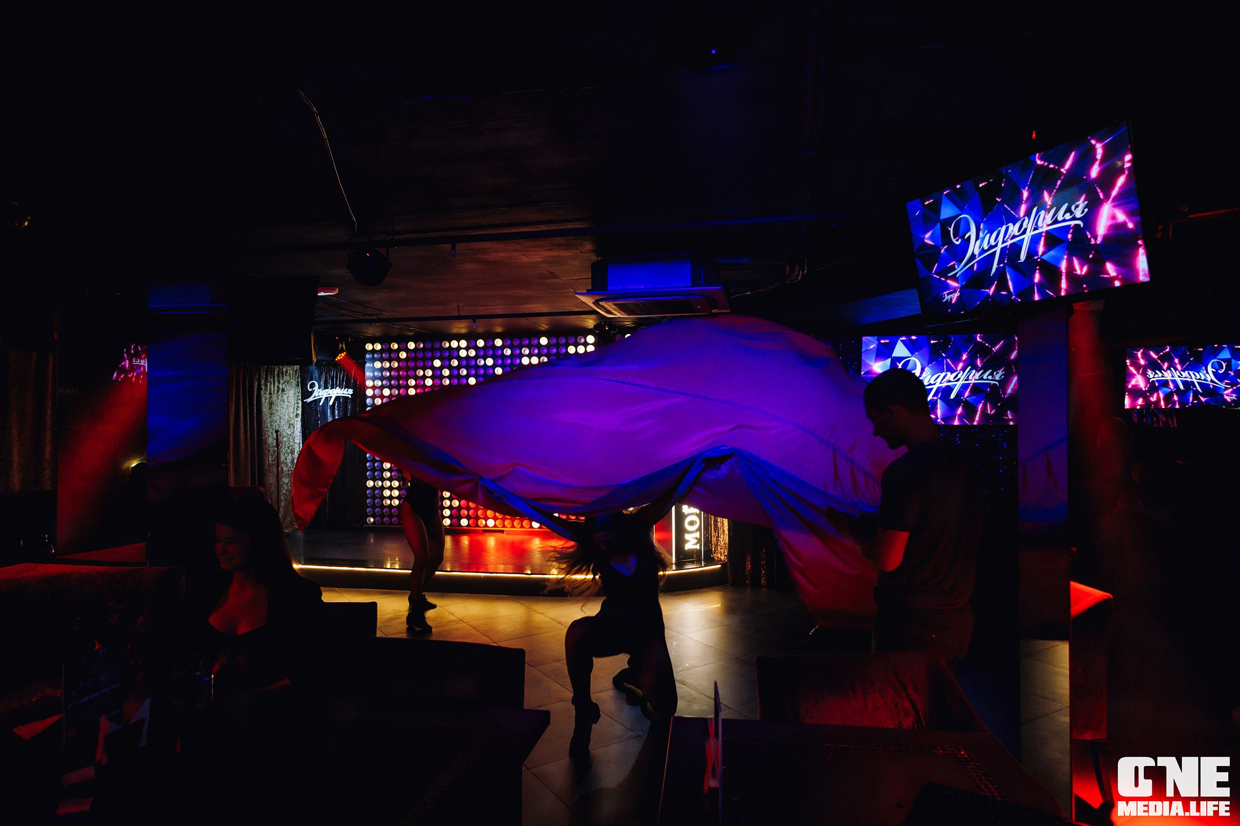 Фоторепортаж из Эйфории. One Media Life: фоторепортажи, фотоотчеты с мероприятий и заведений