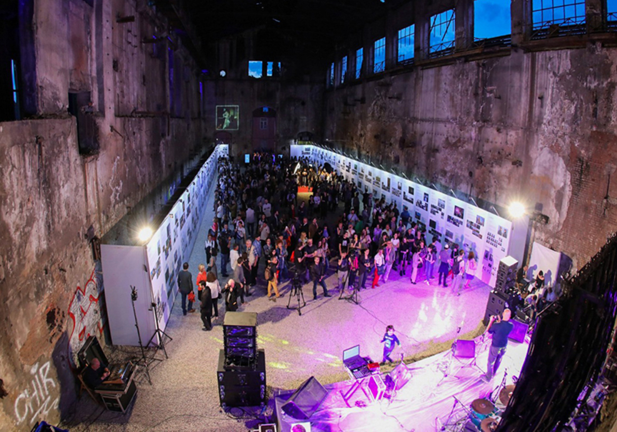 Dimitri Bakhtadze, cv. Dimitri Bakhtadze photographer