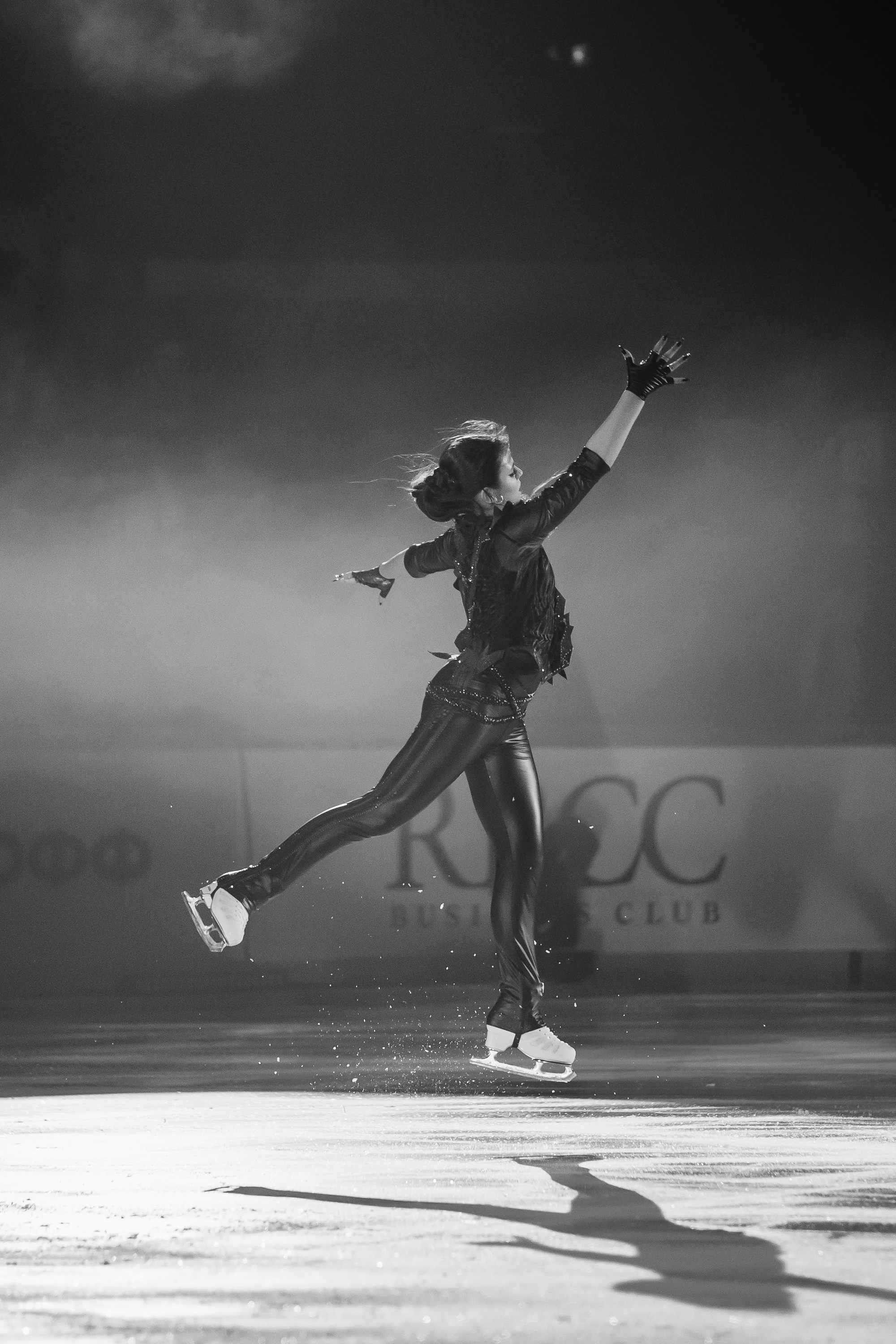 Шоу «Чемпионы на льду» в Новосибирске. Воробьева Ксения — Спортивный и танцевальный фотограф Новосибирск