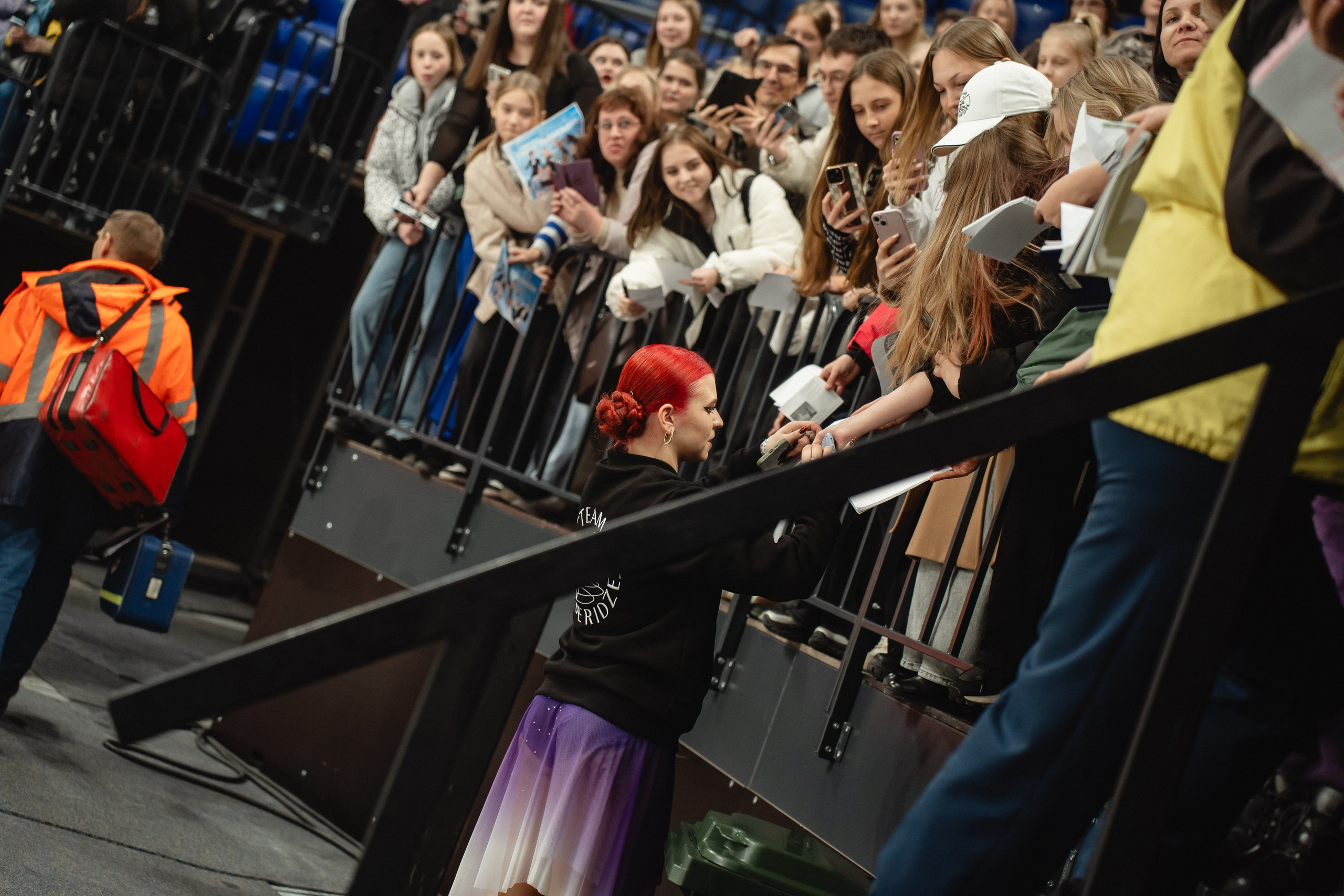 Шоу «Чемпионы на льду» в Новосибирске. Воробьева Ксения — Спортивный и танцевальный фотограф Новосибирск