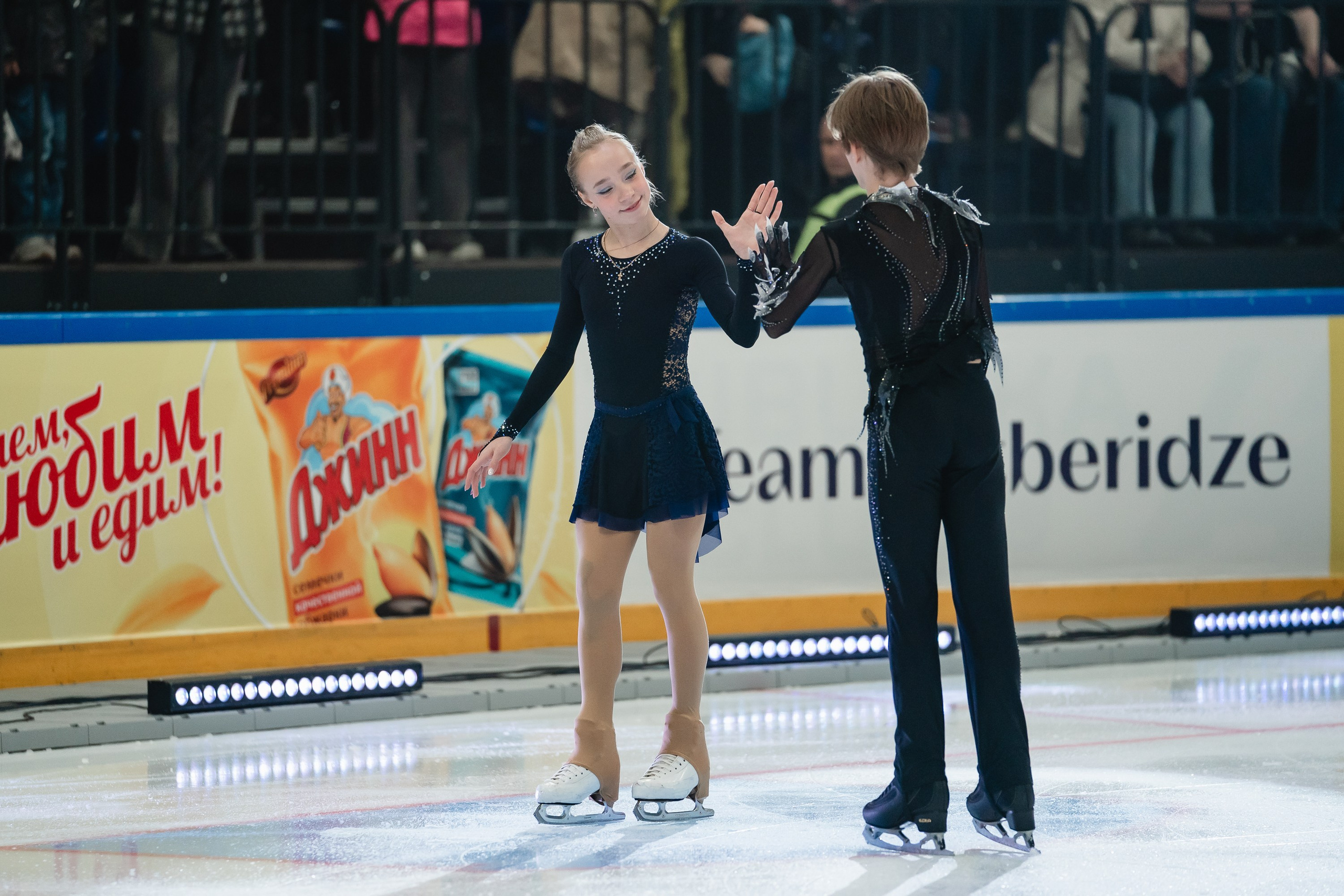 Шоу «Чемпионы на льду» в Новосибирске. Воробьева Ксения — Спортивный и танцевальный фотограф Новосибирск