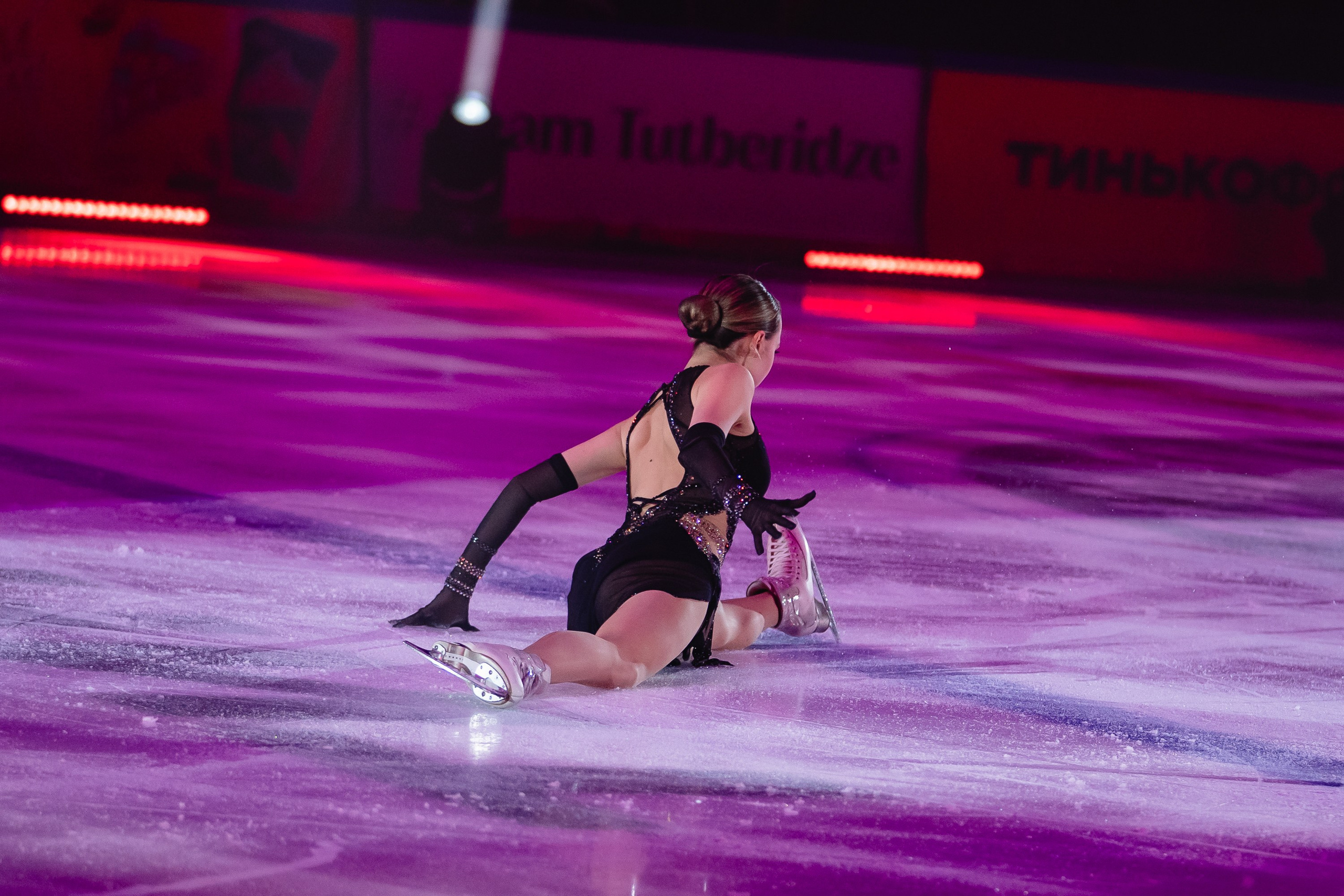 Шоу «Чемпионы на льду» в Новосибирске. Воробьева Ксения — Спортивный и танцевальный фотограф Новосибирск