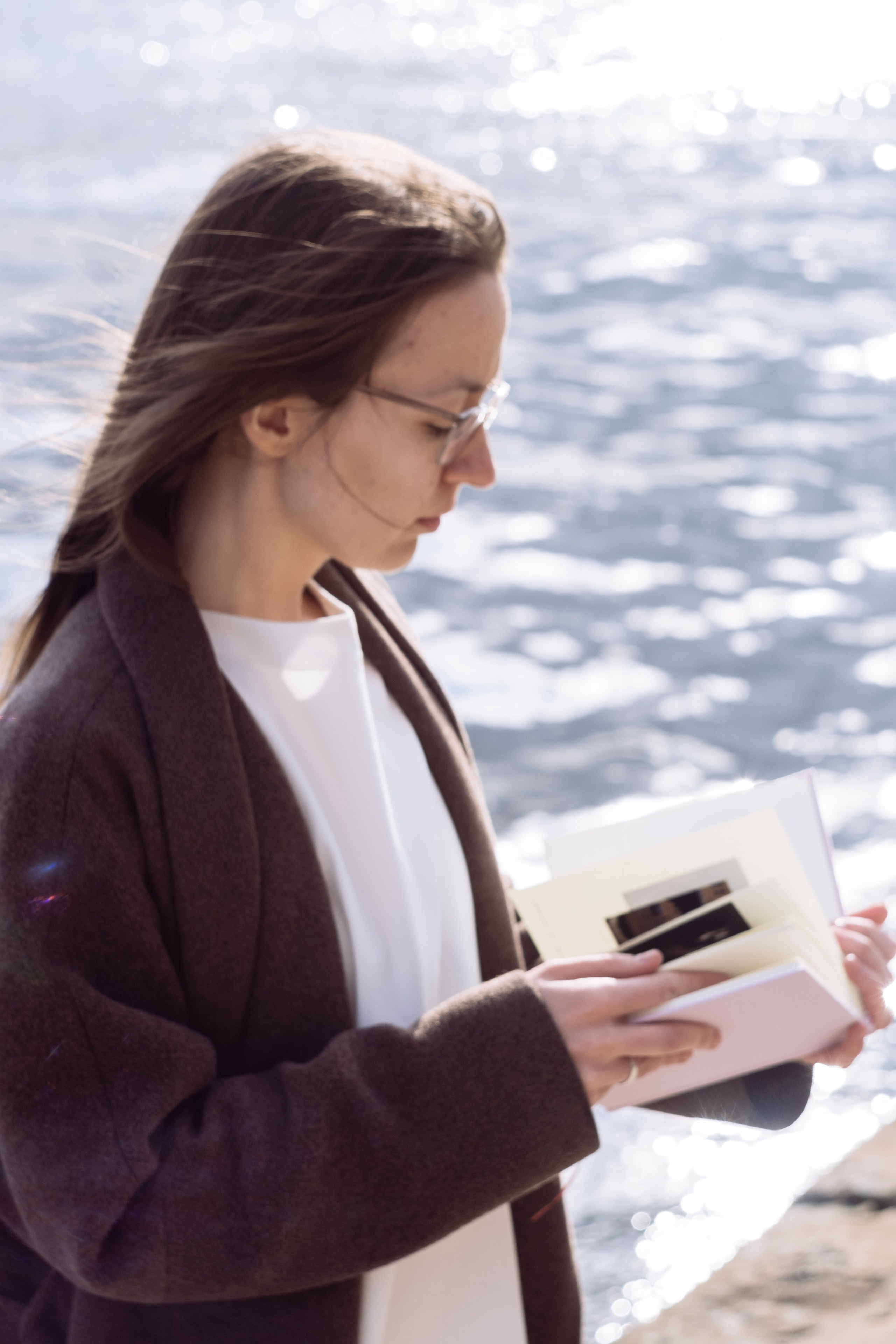 КНИГА ХУДОЖНИКА PINK WORD RED FLAG. Бюро Индульгенции Серафима Бучинская продюсер дизайнер художница СПб