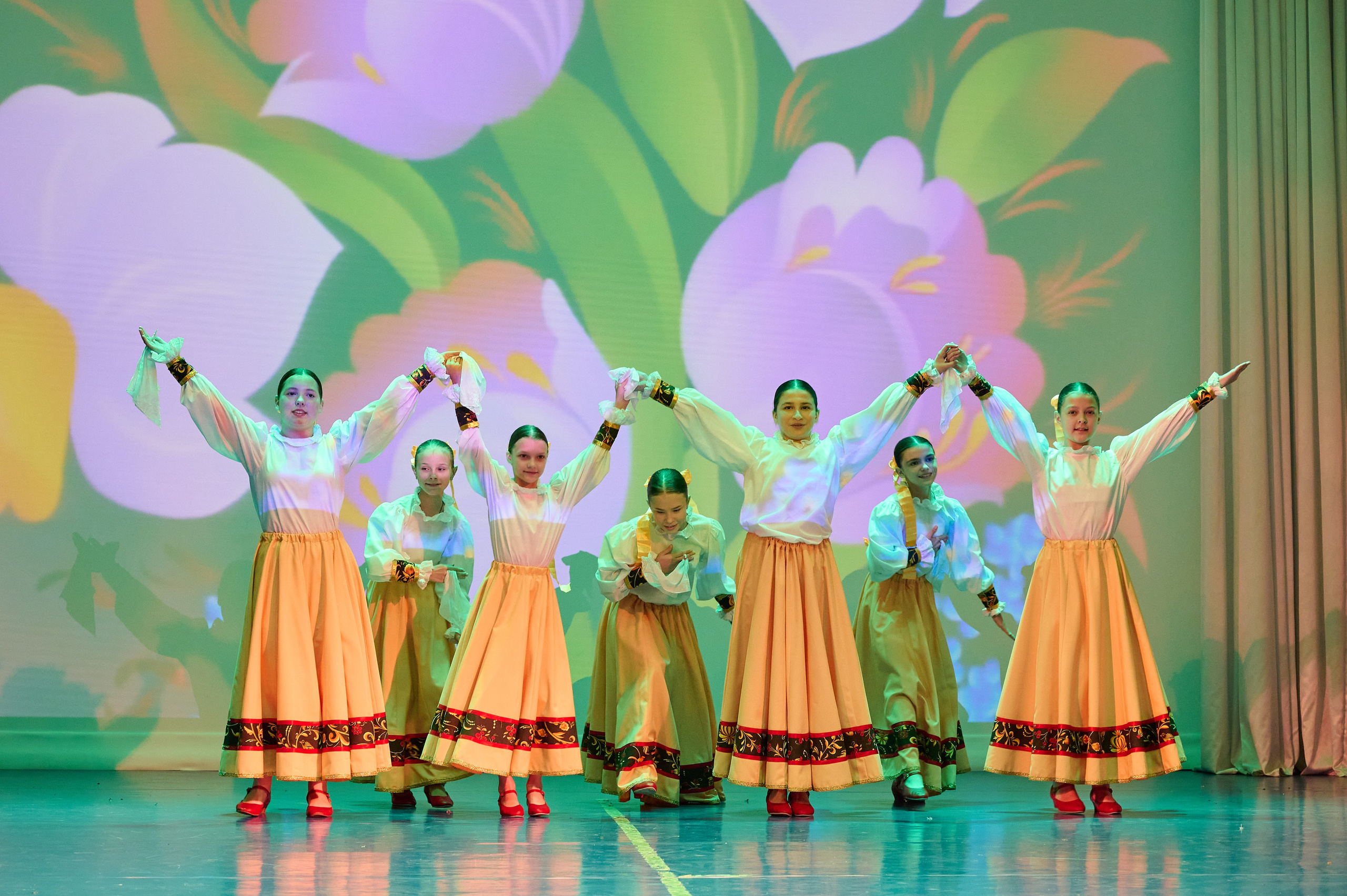 Концерт к 9 мая в с. Марьина Роща. Жизнь курорта Кабардинка в фотографиях