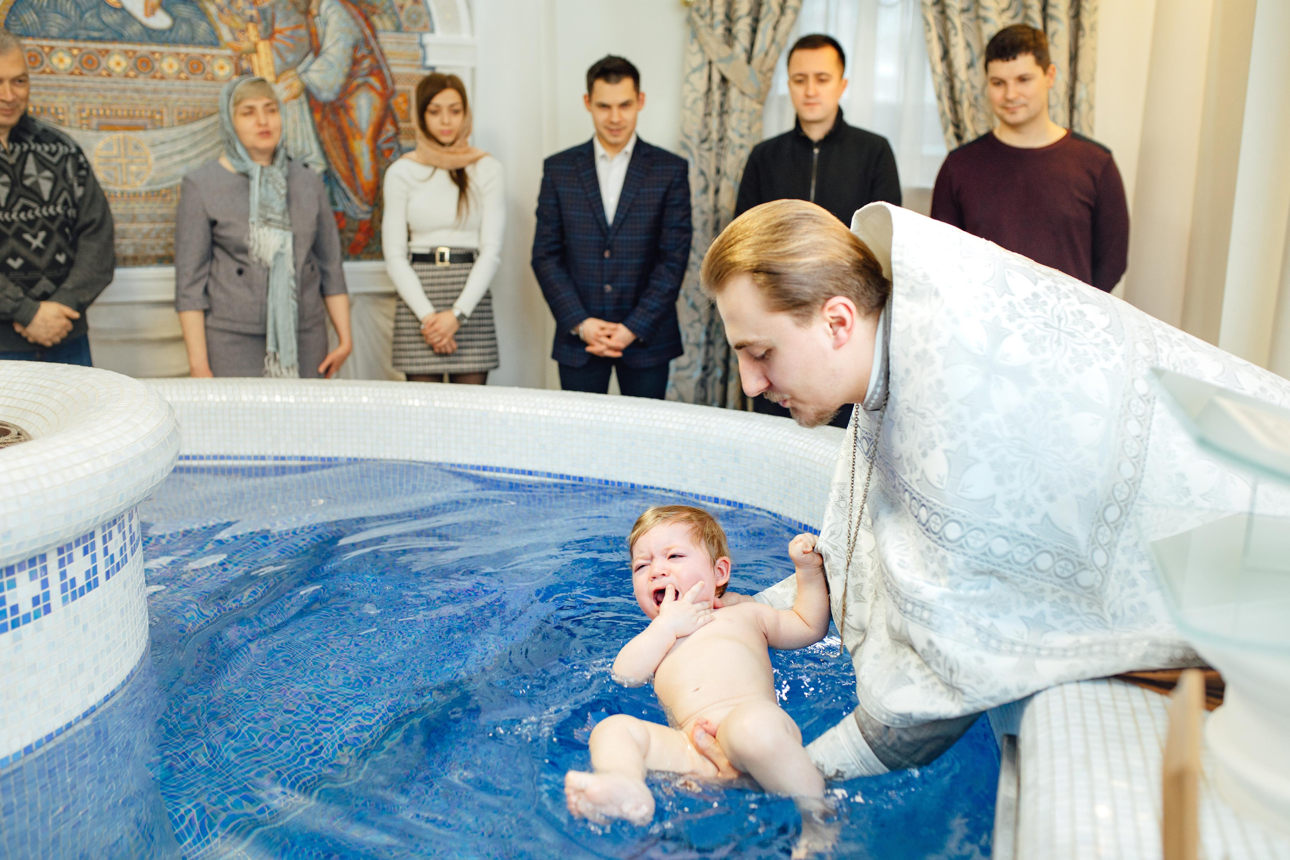 Таинство крещения Артемия, храм Святой Троиц, Минск