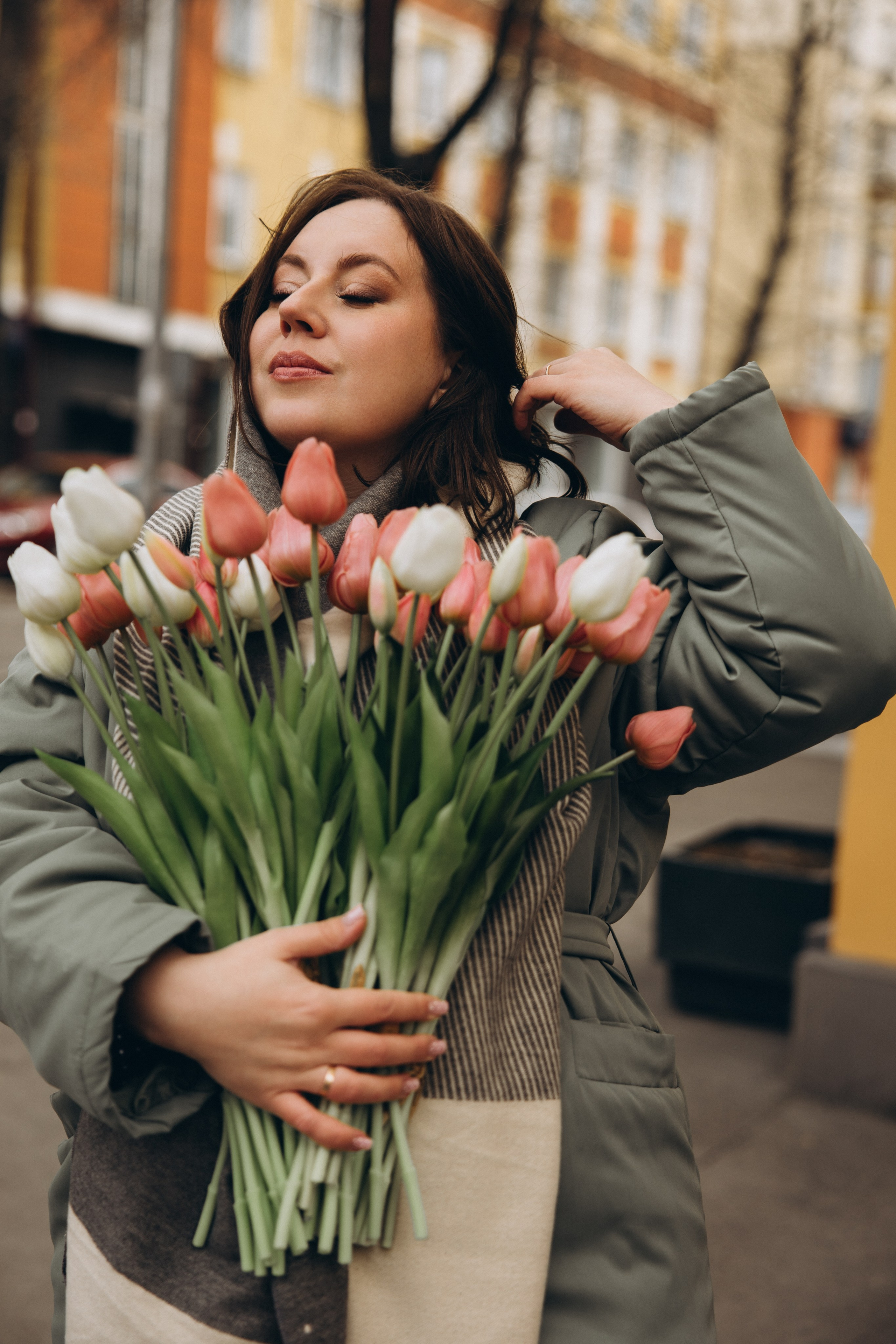 Прогулка с тюльпанами. Свадебный, семейный фотограф в Иркутске Светлана Макаричева