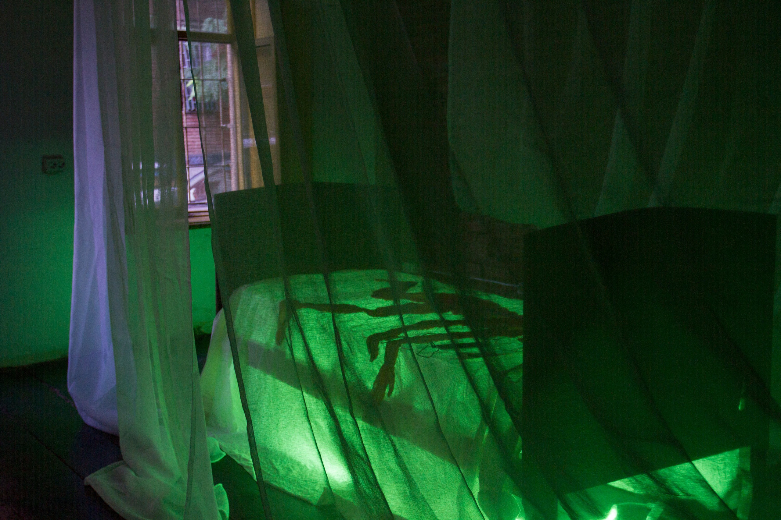 Выставка комната художницы, тотальная инсталляция. KST