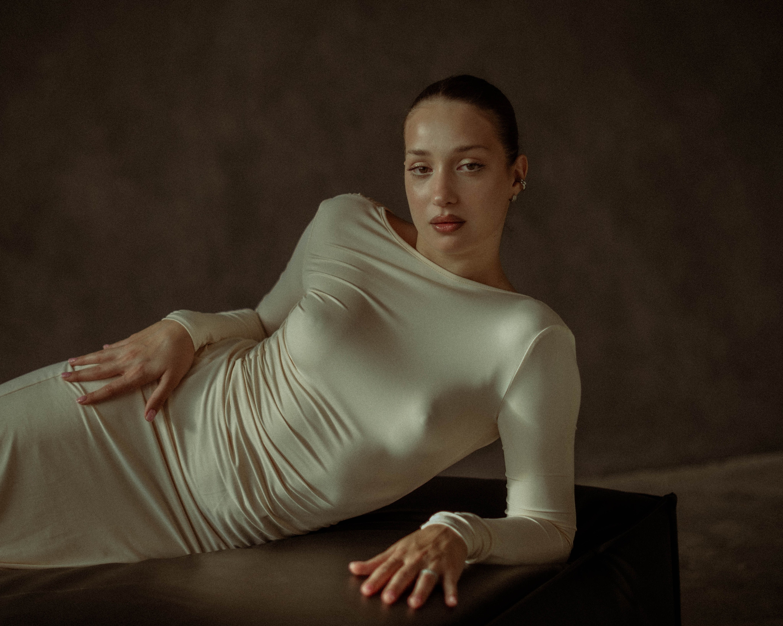 Агата. Женский фотограф. Создатель украшений ручной работы. Модель