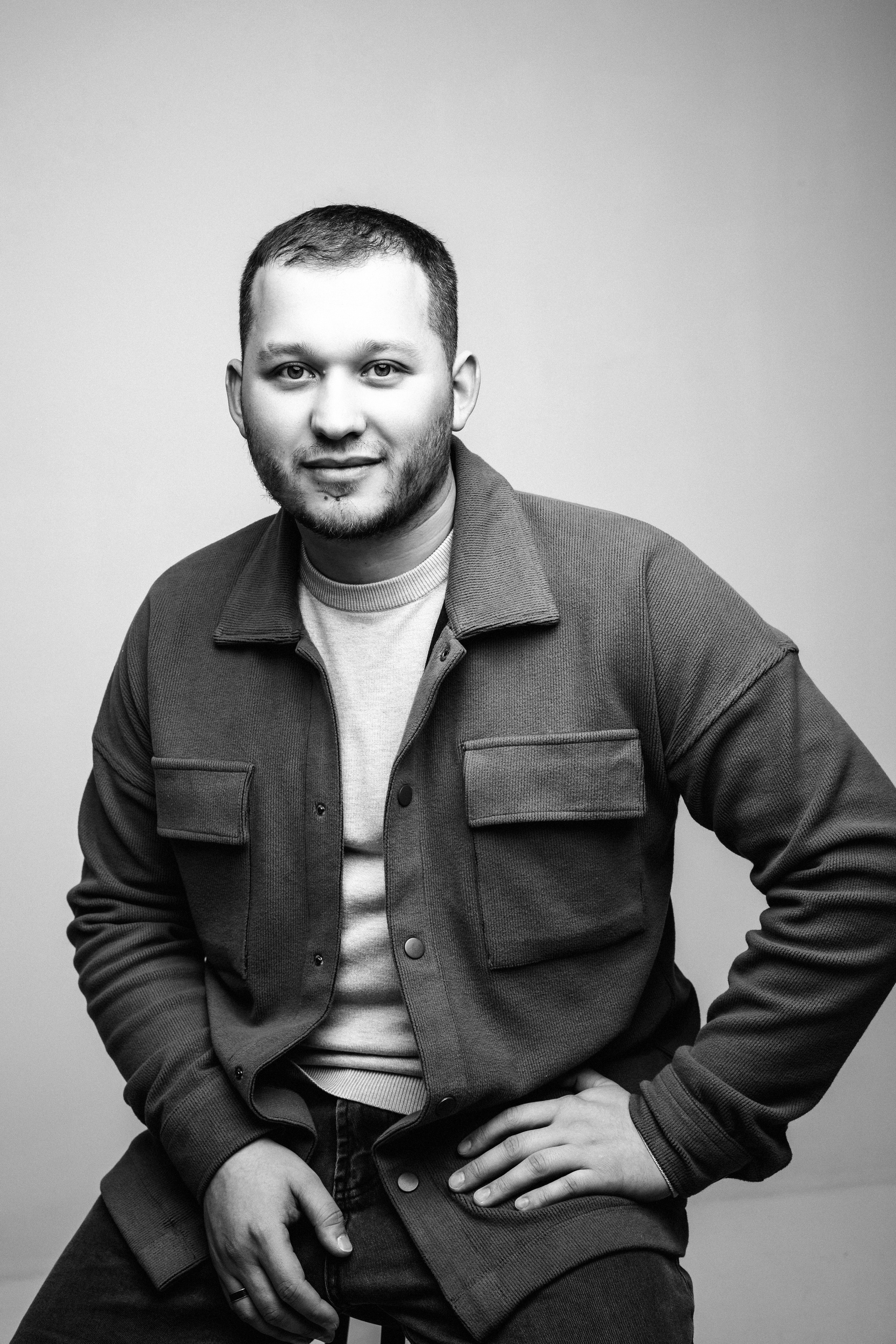 Алтай Бухарбаев, врач стоматолог-хирург-имплантолог. Фотограф и видеограф Анна Жагорина