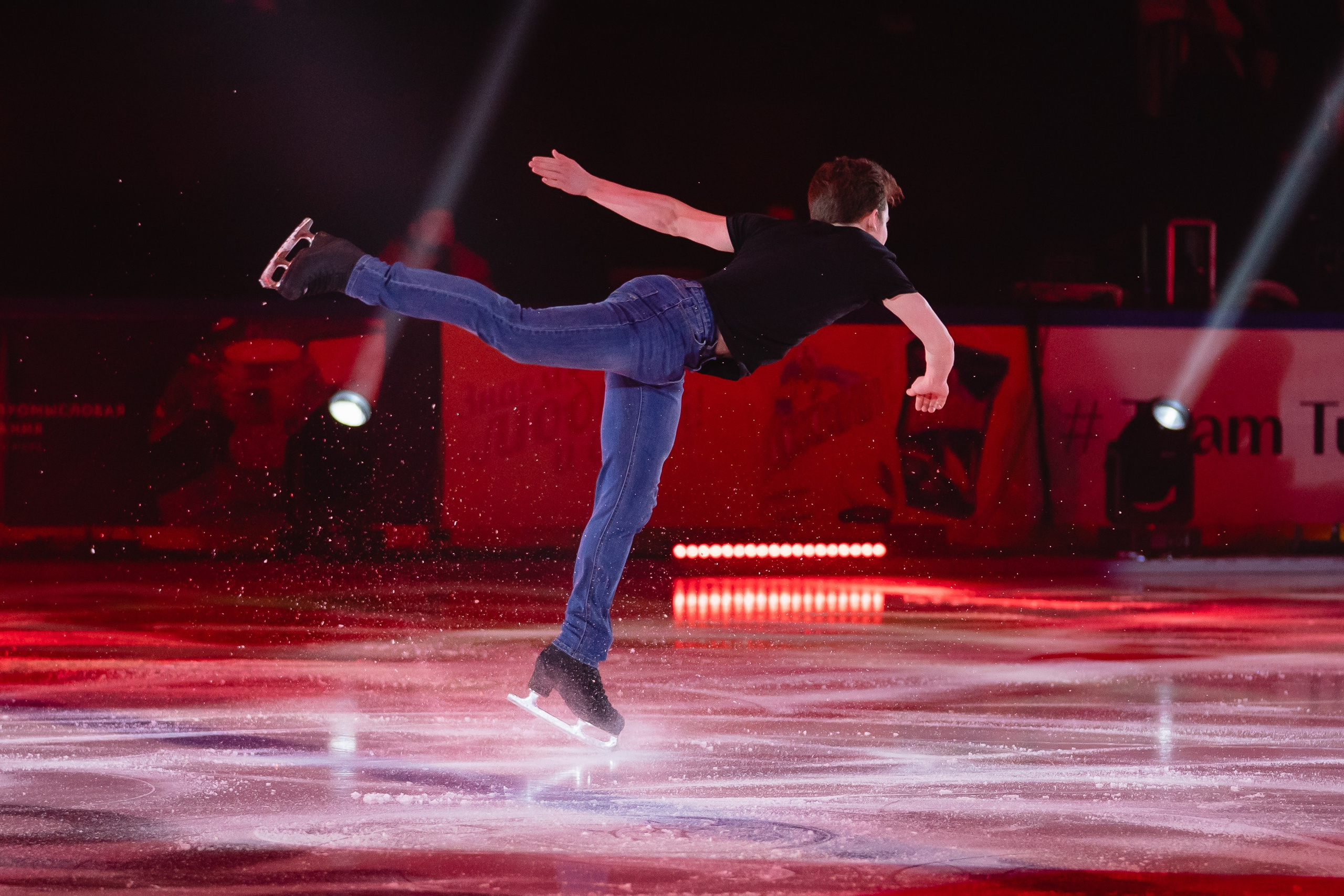 Шоу «Чемпионы на льду» в Новосибирске. Воробьева Ксения — Спортивный и танцевальный фотограф Новосибирск