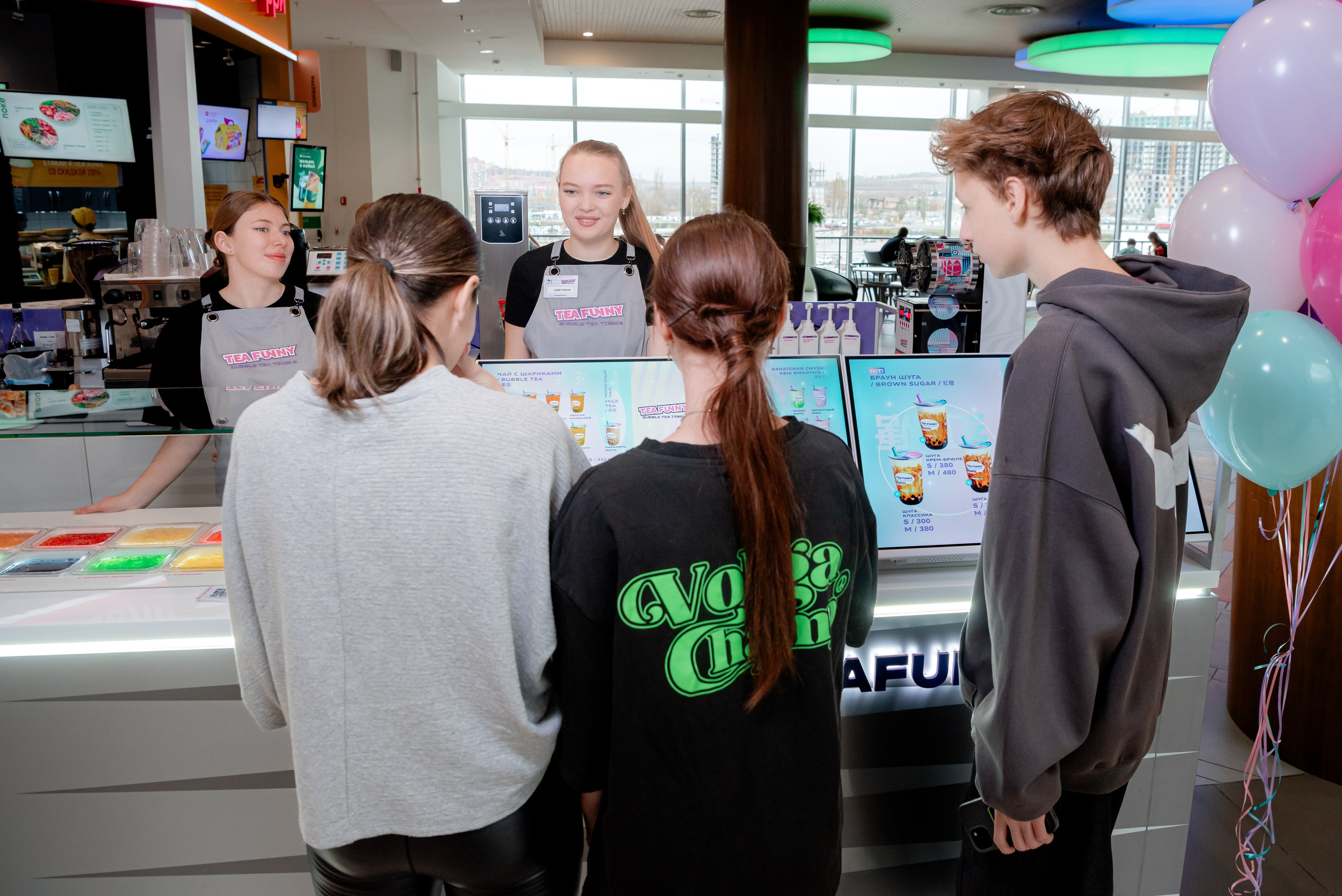 Открытие Tea Funny в Акварели. Фотограф в Волгограде и Волжском Александр Горбань