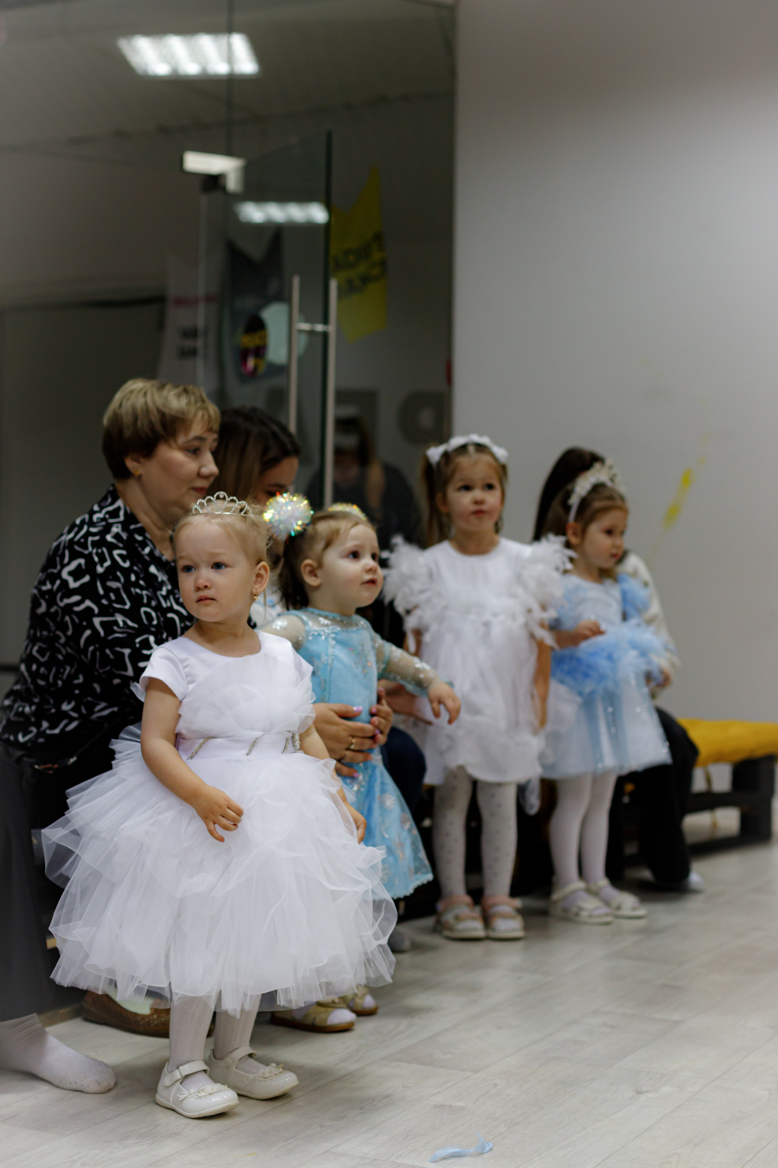 HAPPY NEW YEAR PART/3. Photokarish