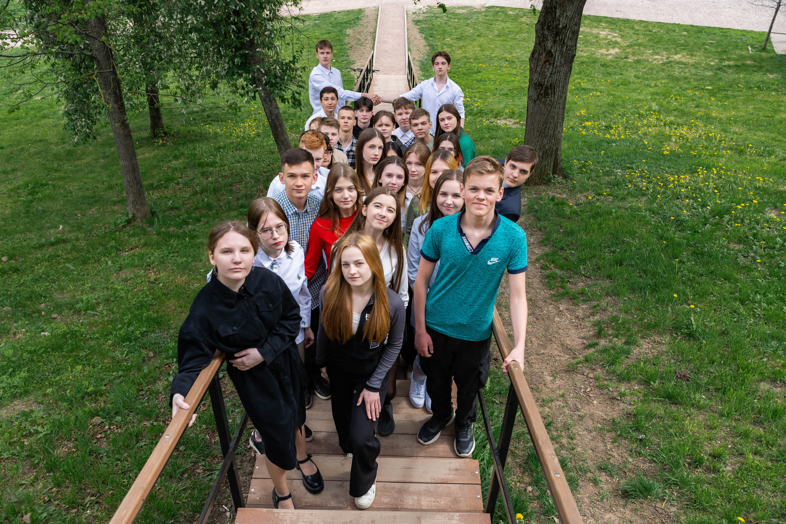 Школа № 34 Пример фотосессии на улице. Выпускные альбомы в Подольске Москве и МО