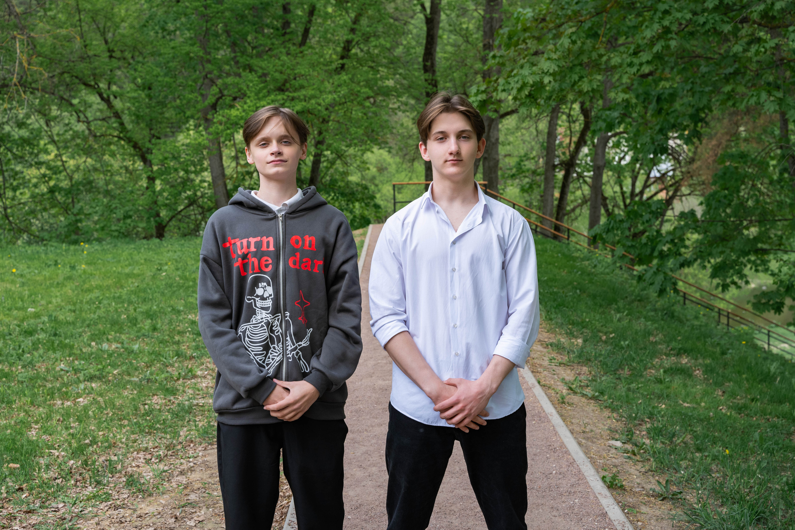 Школа № 34 Пример фотосессии на улице. Выпускные альбомы в Подольске Москве и МО