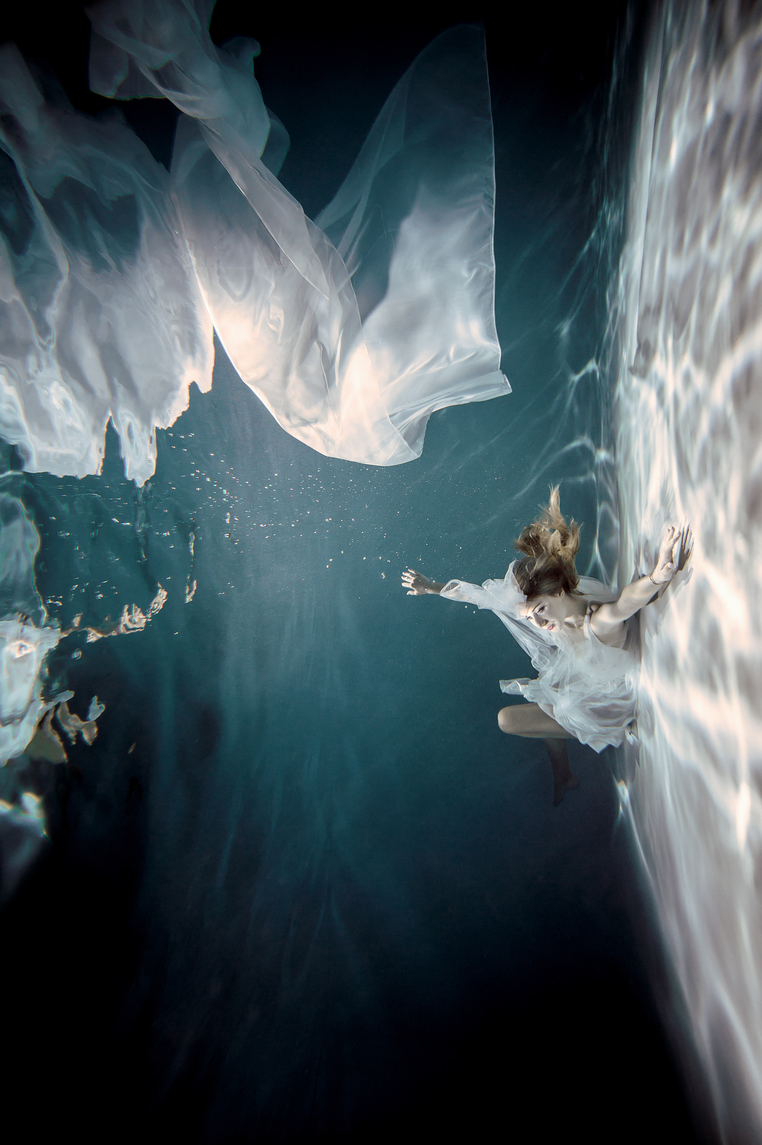 Подводная фотосессия в Москве. Свадебный и семейный фотограф Виктория Носачёва. Щелково, Москва и МО