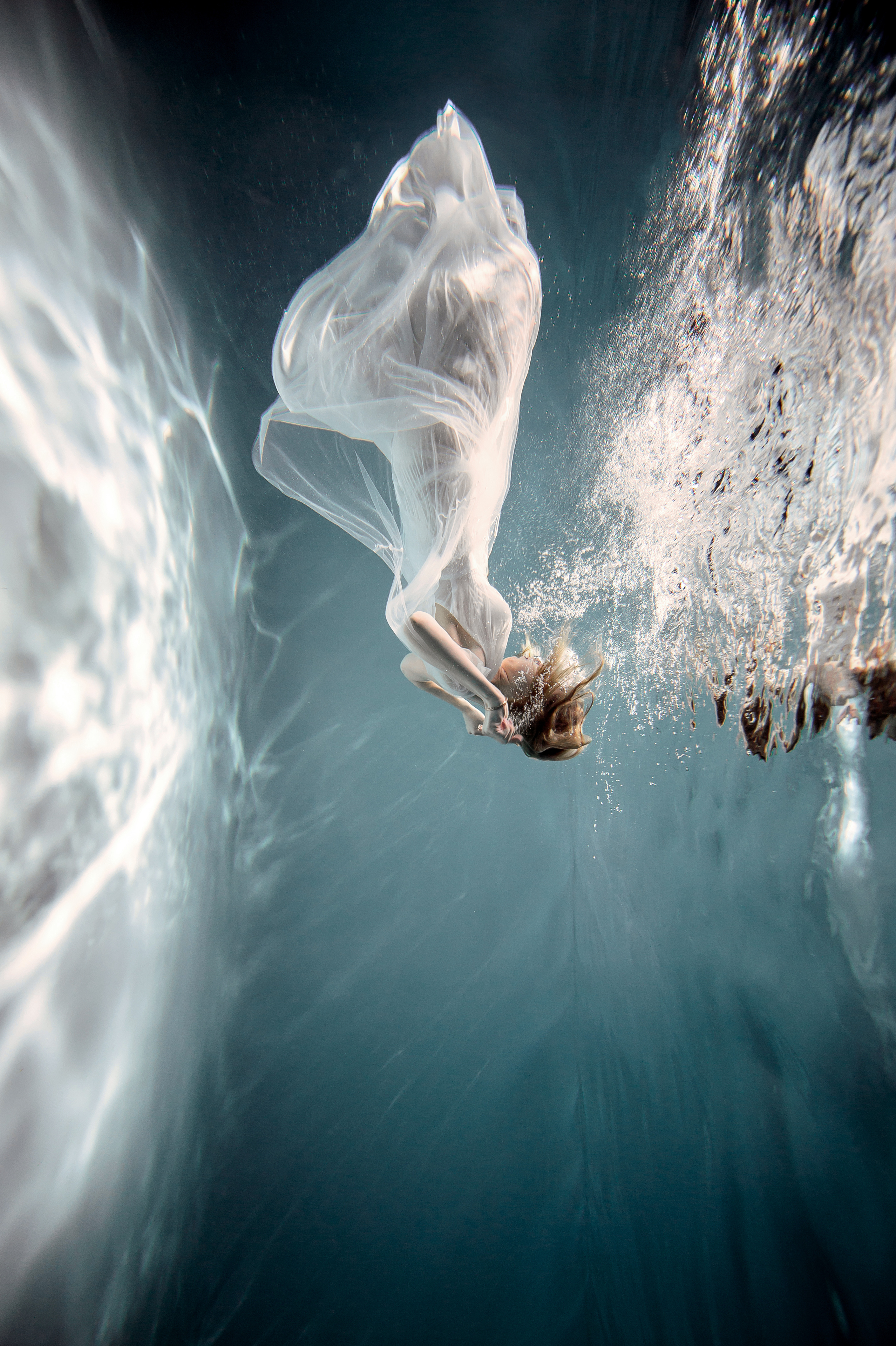 Подводная фотосессия в Москве. Свадебный и семейный фотограф Виктория Носачёва. Щелково, Москва и МО