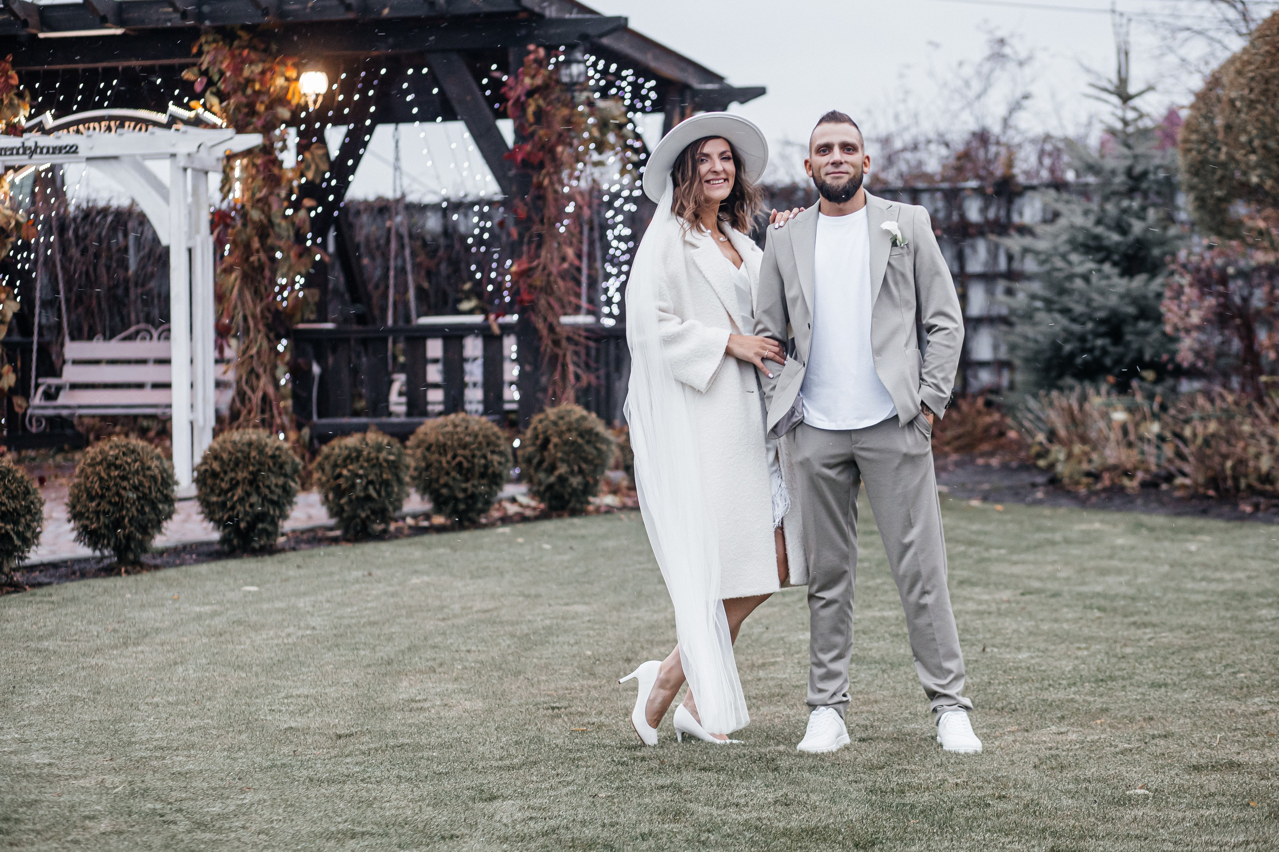 Свадьба на Алтае - молодожены на праздничном вечере