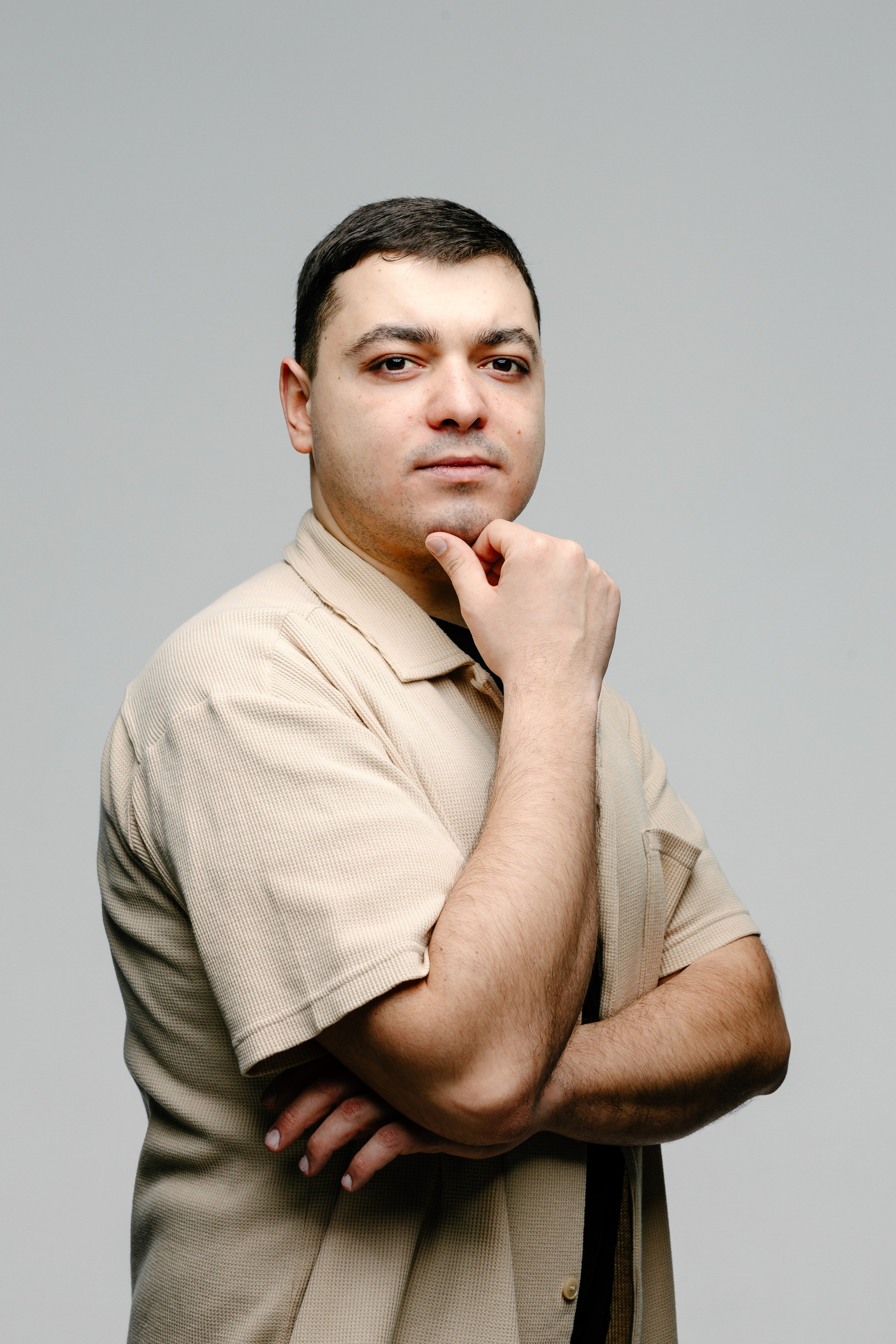 Мужской портрет в студии Maison