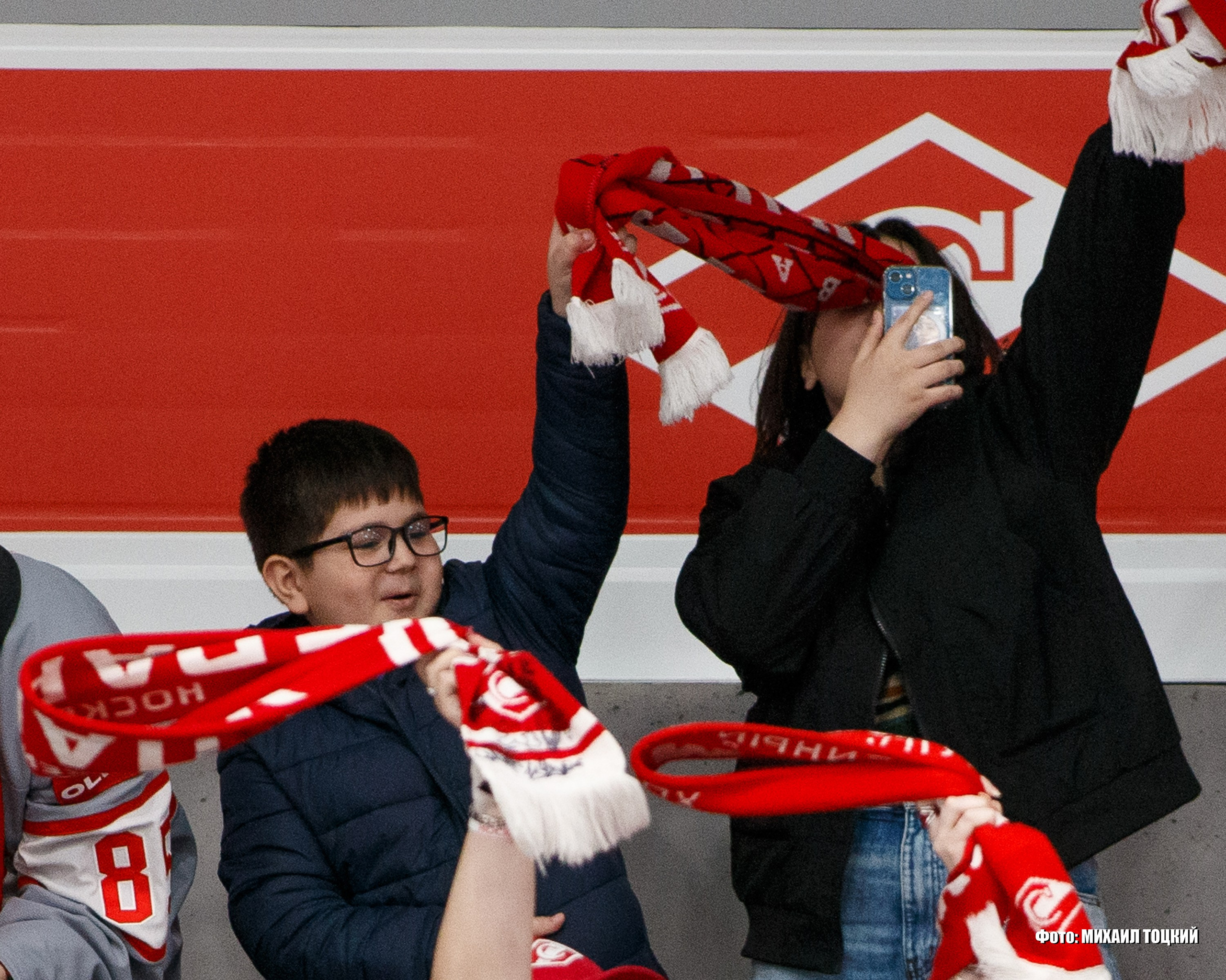 Фоторепортаж Плей-офф МХЛ. МХК Спартак (Москва) — МХК Чайка (Нижний Новгород). Михаил Тоцкий портретный и репортажный фотограф в Москве