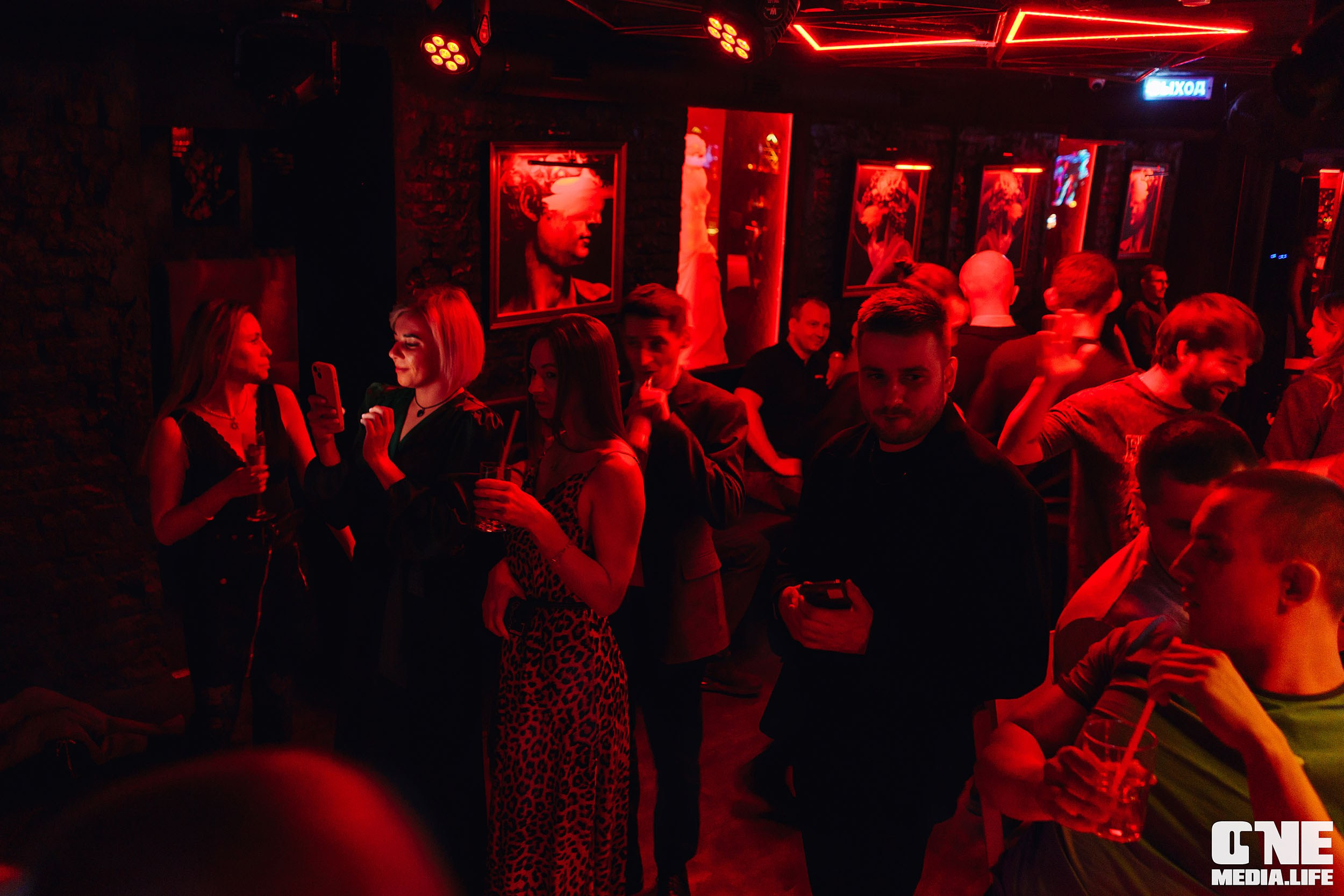 Фоторепортаж из бара Secret. One Media Life: фоторепортажи, фотоотчеты с мероприятий и заведений