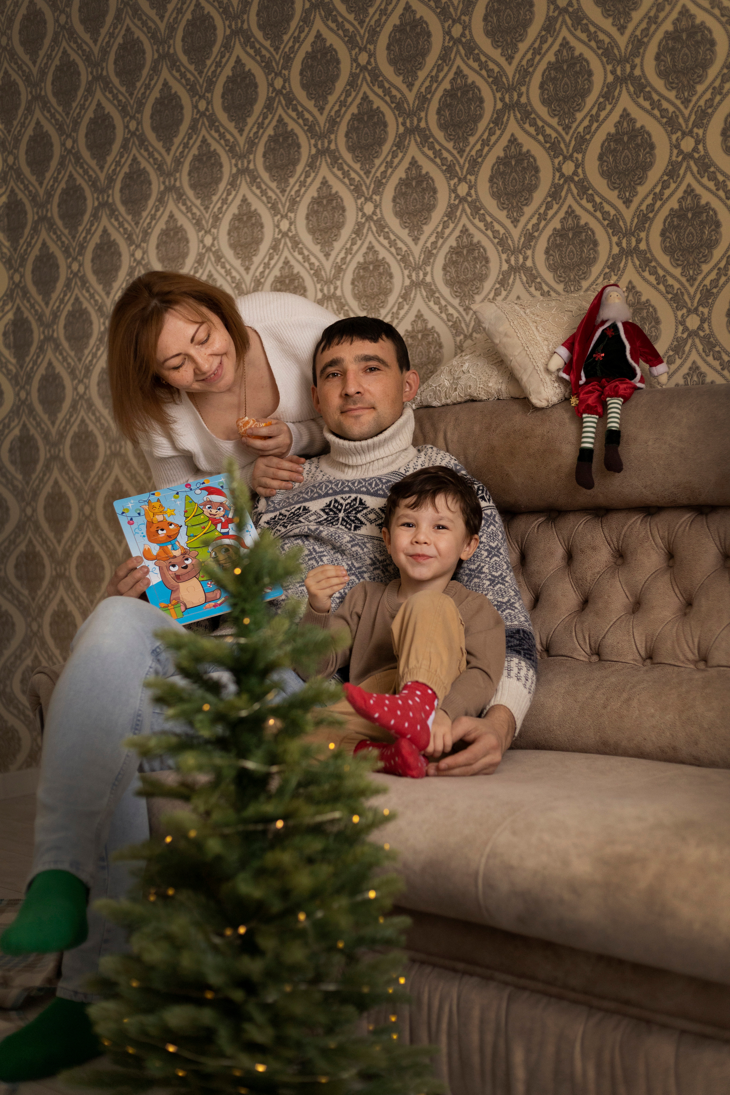 Наталья, Сергей и Миша. Домашняя новогодняя. Фотограф в Ставрополе Ирина Симакова