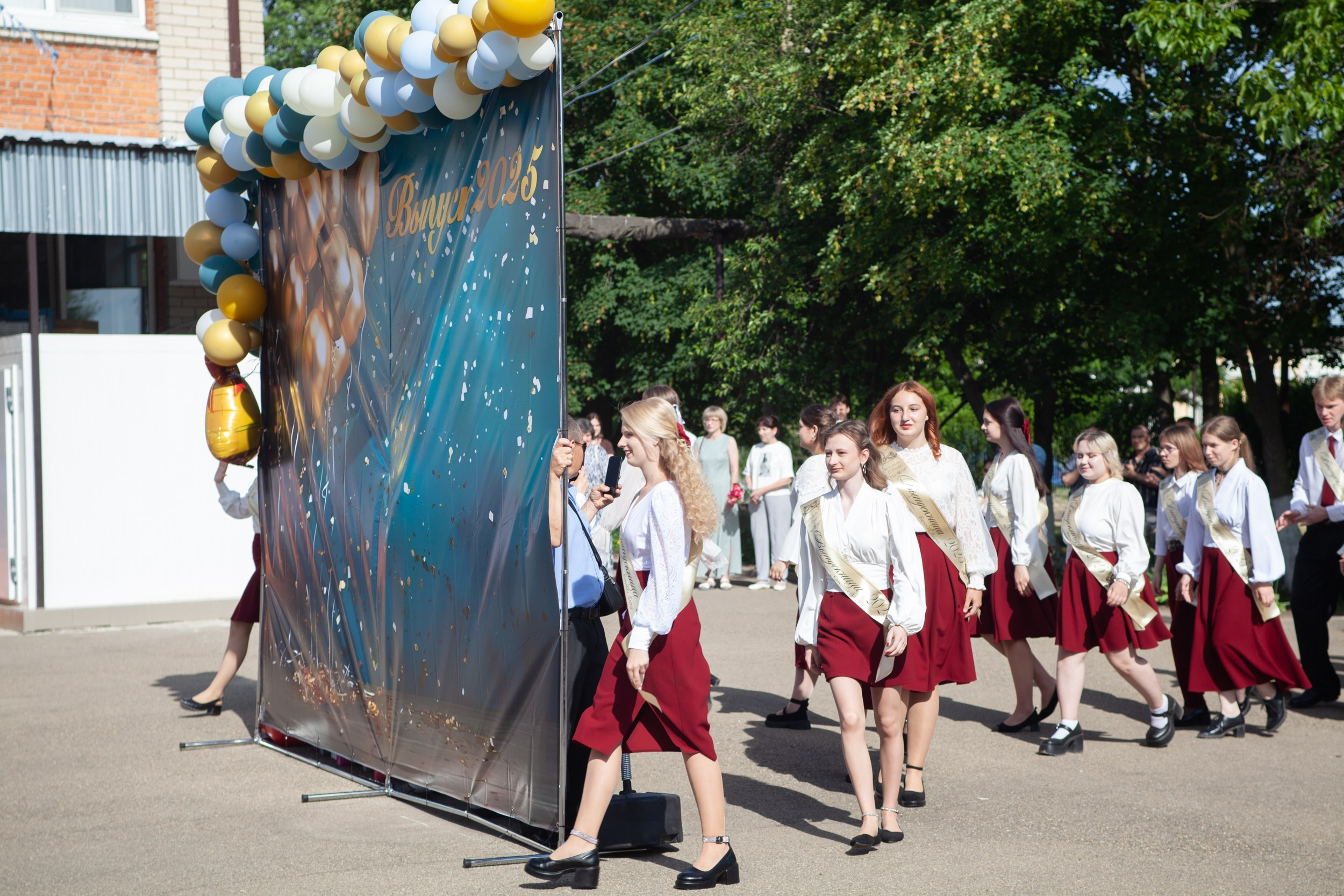 Последний звонок в Десяточке