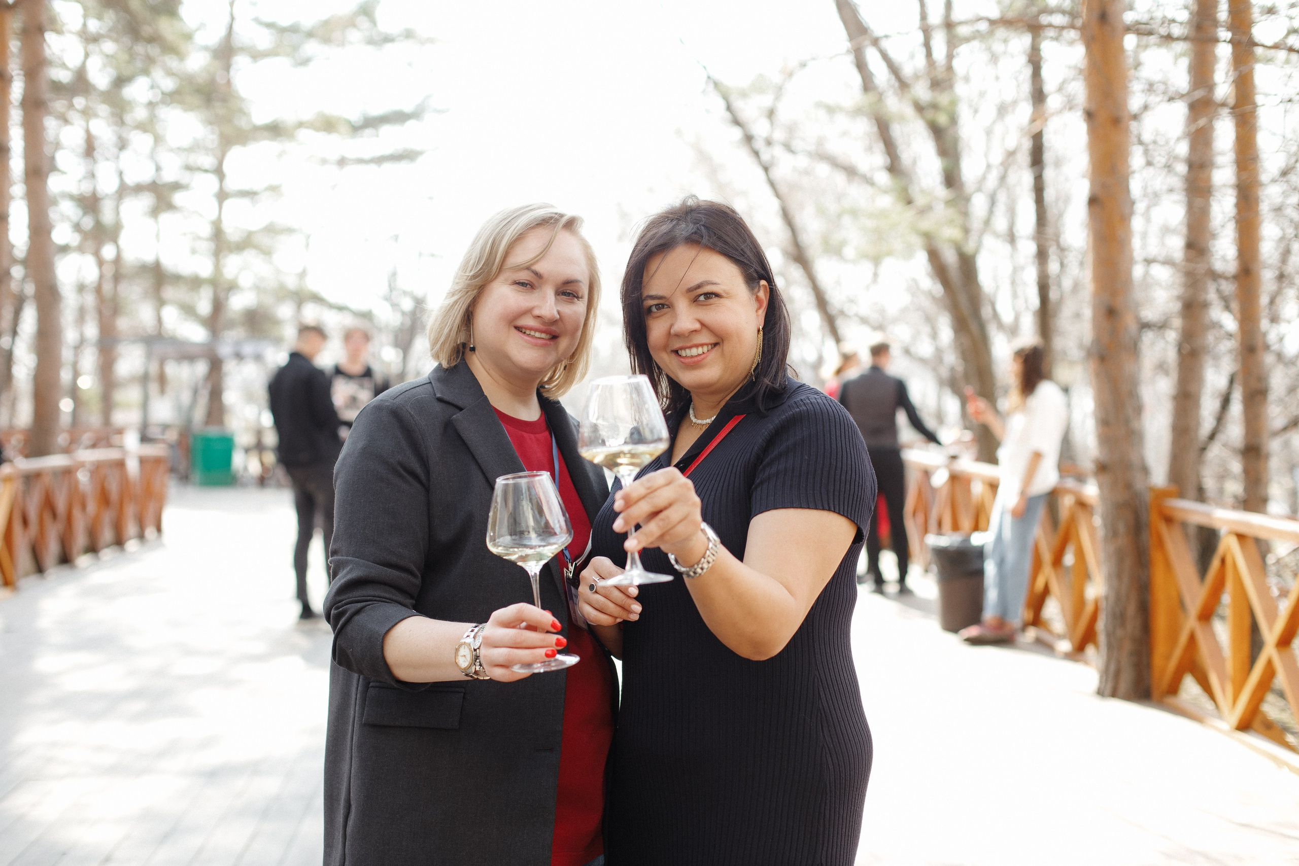 ФЕСТИВАЛЬ ИГРИСТЫХ ВИН. СВОИ. ФОТООТЧЕТЫ-СОБЫТИЯ-МЕСТА