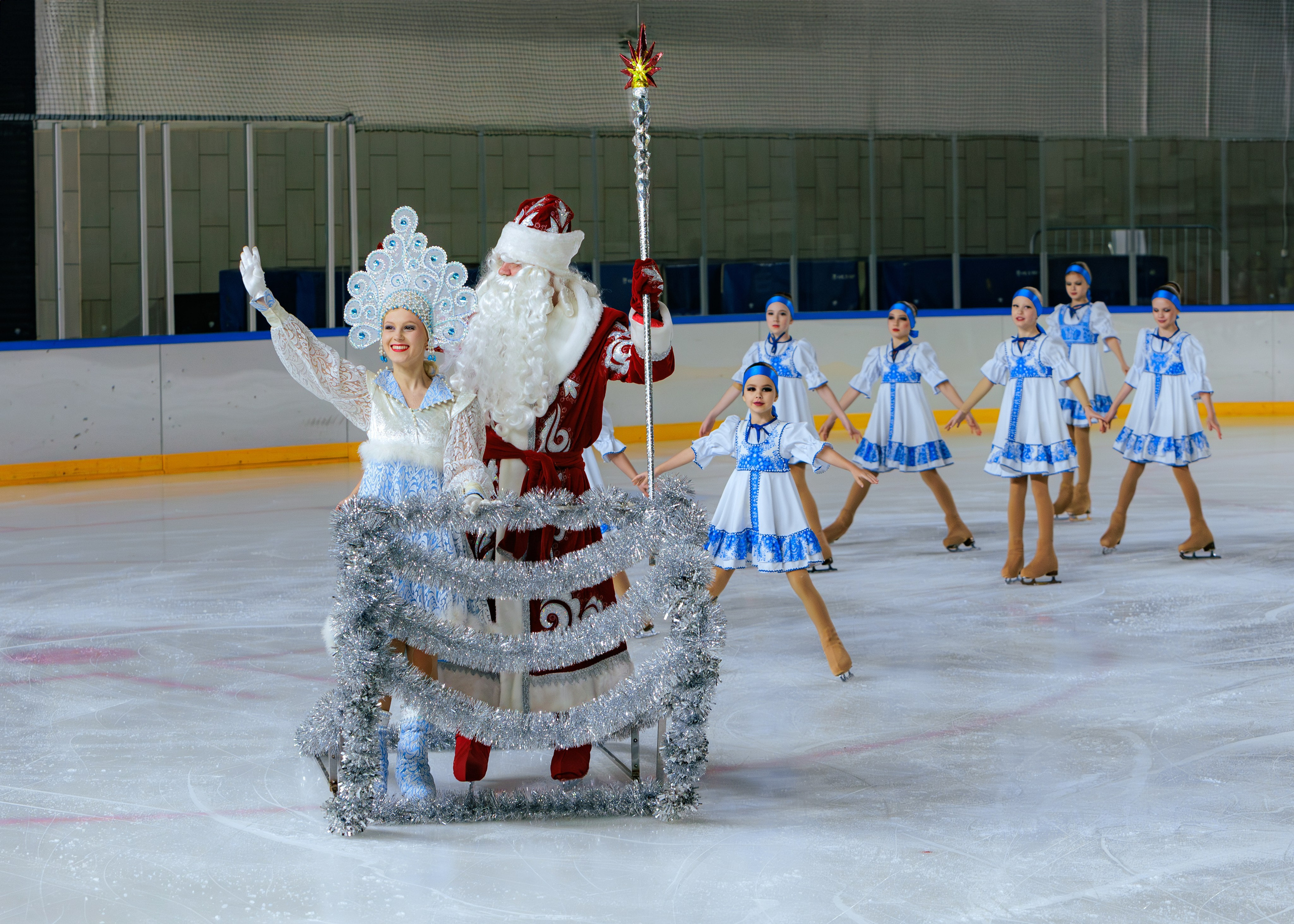Детский театр на льду «АЛЕКО». Выпускные альбомы и школьный фотограф в Подольске, Троицке, Щербинке, Москве и Московской области