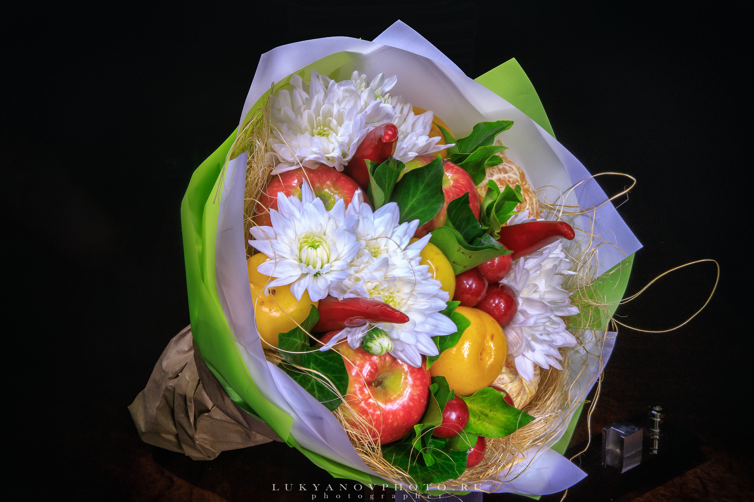 Фотограф - Лукьянов Виталий Тульская область г.Новомосковск
+79105549994
фотопроект Съедобный букет "Цветочно-фруктовая прелесть" от компании Дари вкусно
#lukyanovphoto #luky_photograph