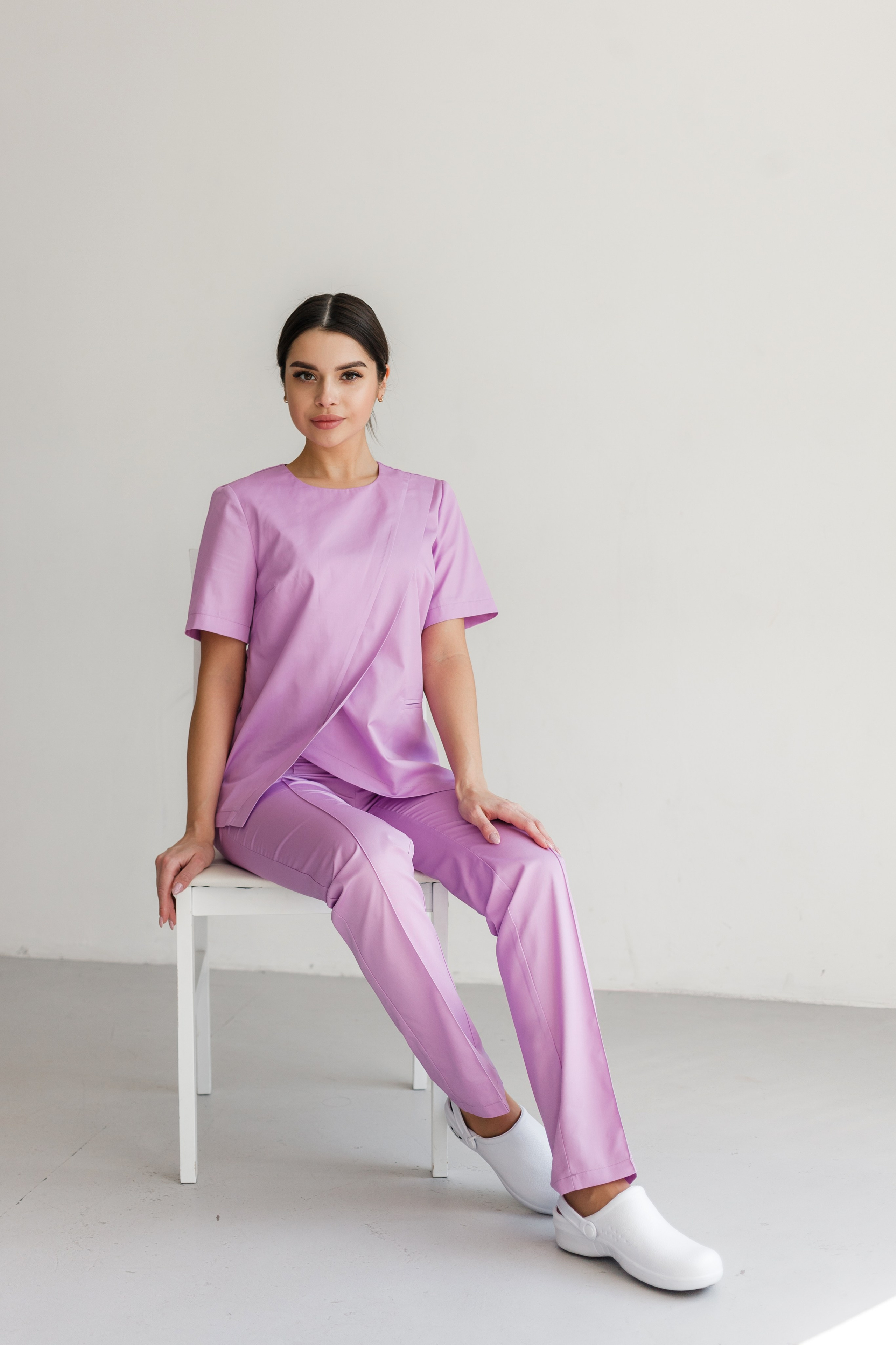 Каталожная съёмка для бренда медицинской одежды. КОНТЕНТ ФОТОГРАФ