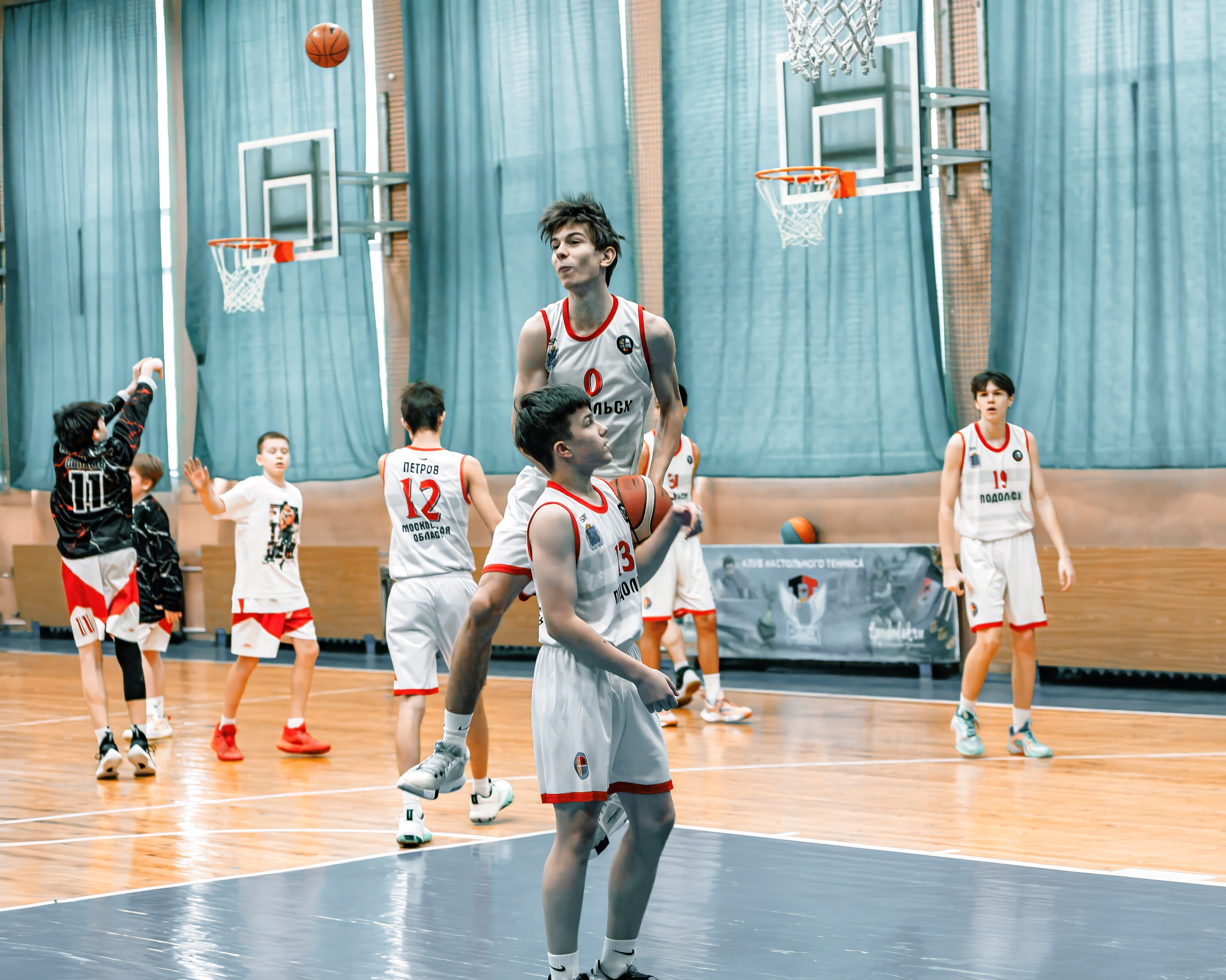 СШОР «Космос». Выпускные альбомы и школьный фотограф в Подольске, Троицке, Щербинке, Москве и Московской области