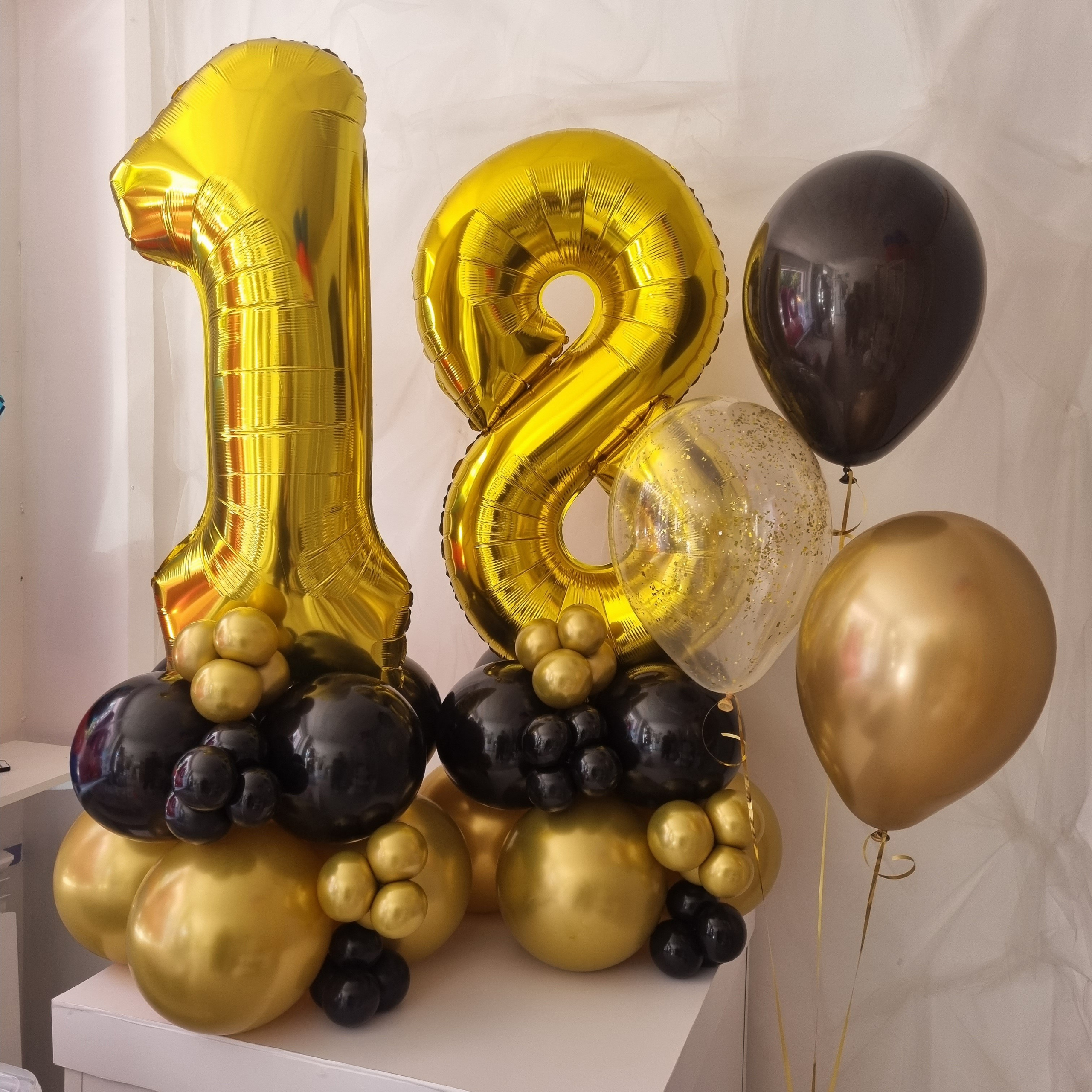 Композиции напольные. Шары с гелием, фотозоны Нови Сад Белград. Balone i dekoracije od balona Novi Sad Beograd