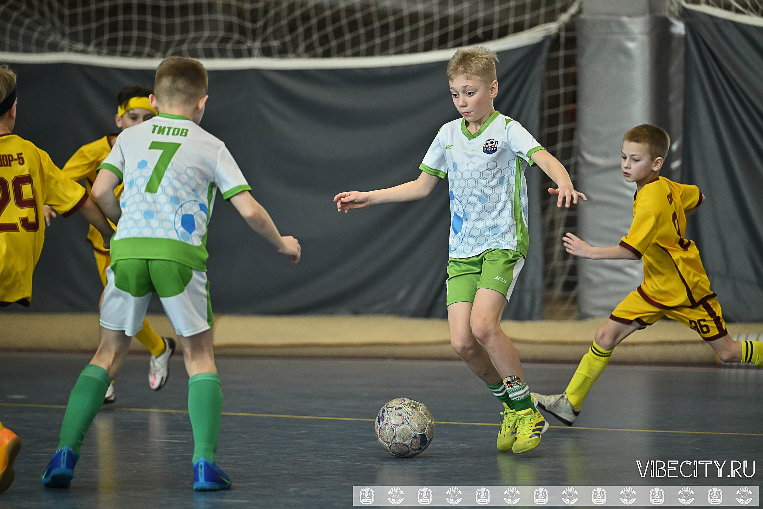 БАЛТИЙСКАЯ ЛИГА ПО ФУТЗАЛУ U10. VIBECITY.RU Вайб Сити Ру Фоторепортажи Фотоотчеты Калининград