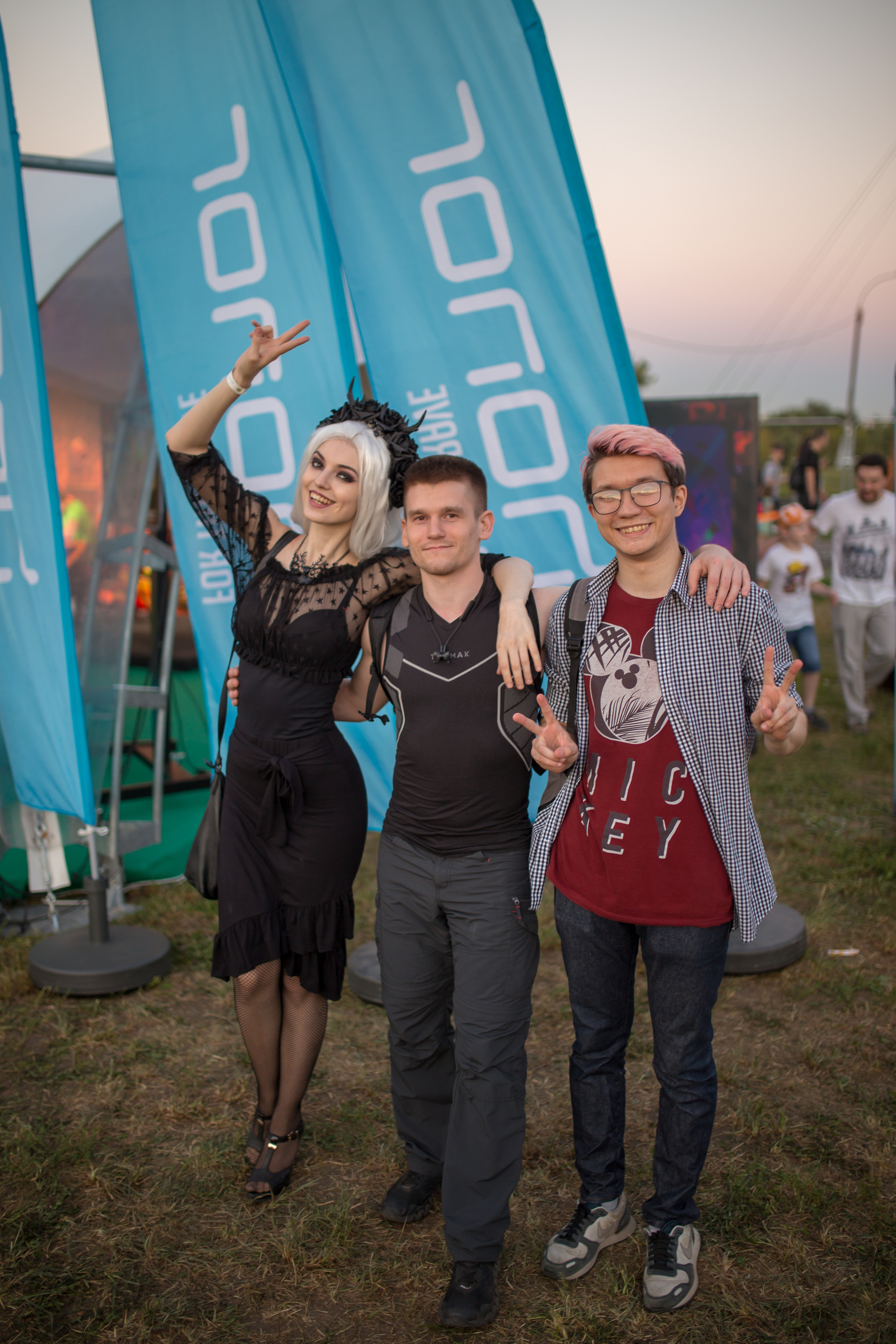 Honor. ByGreen.org — Cosplay photo and video with love