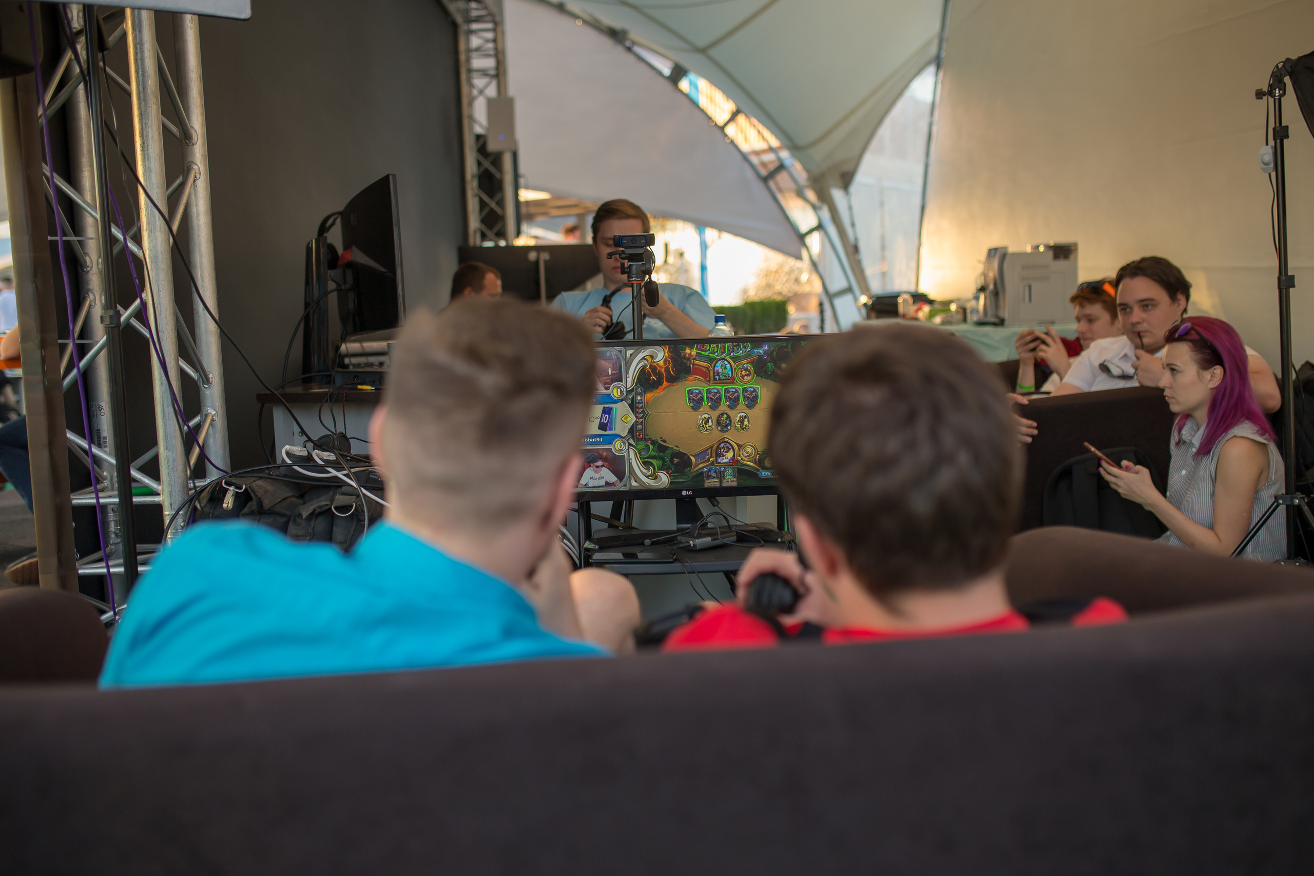 Honor. ByGreen.org — Cosplay photo and video with love