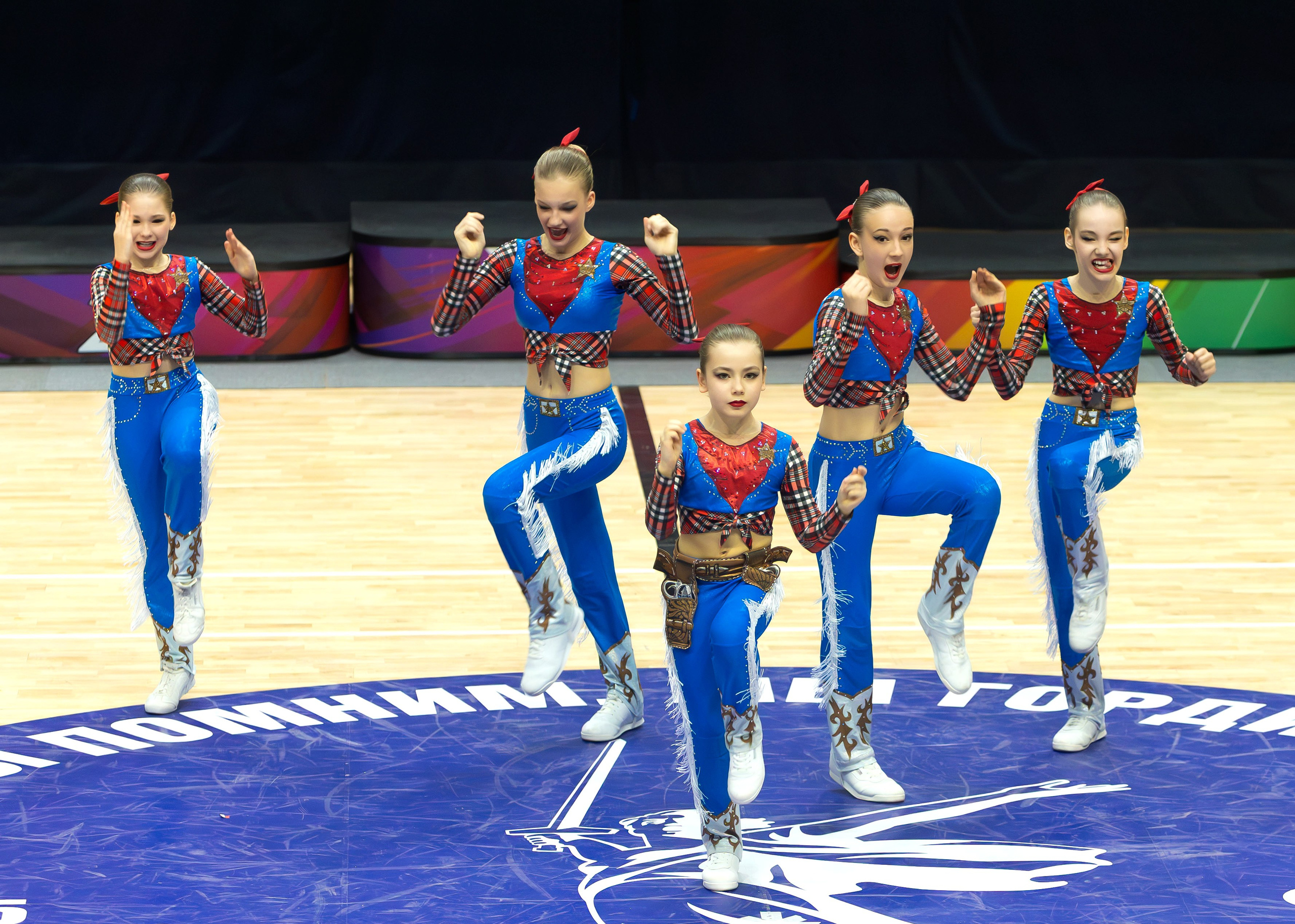 Фестиваль по фитнес-аэробике «Облачко» дисциплина «Аэробика». Выпускные альбомы и школьный фотограф в Подольске, Троицке, Щербинке, Москве и Московской области