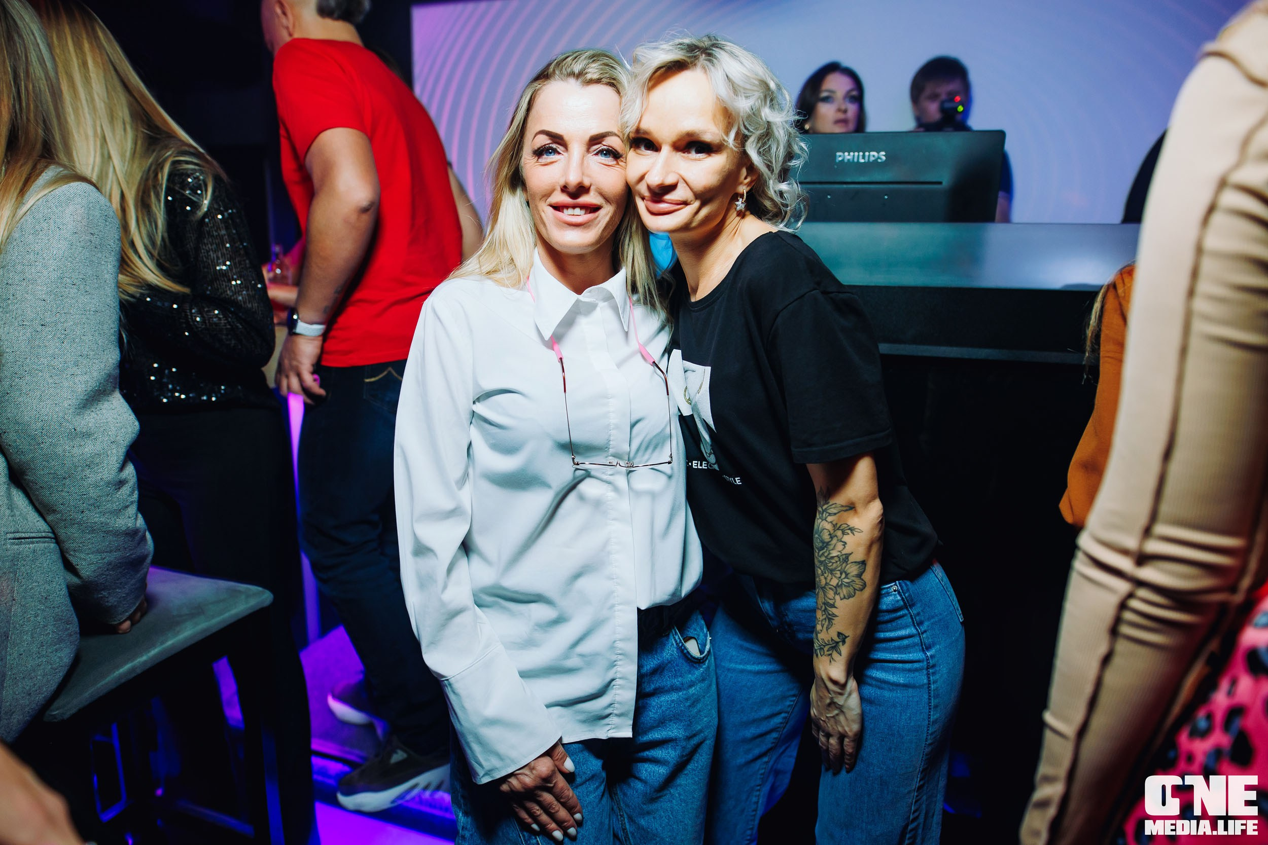 Фотоотчет из Nisha Club. One Media Life: фоторепортажи, фотоотчеты с мероприятий и заведений