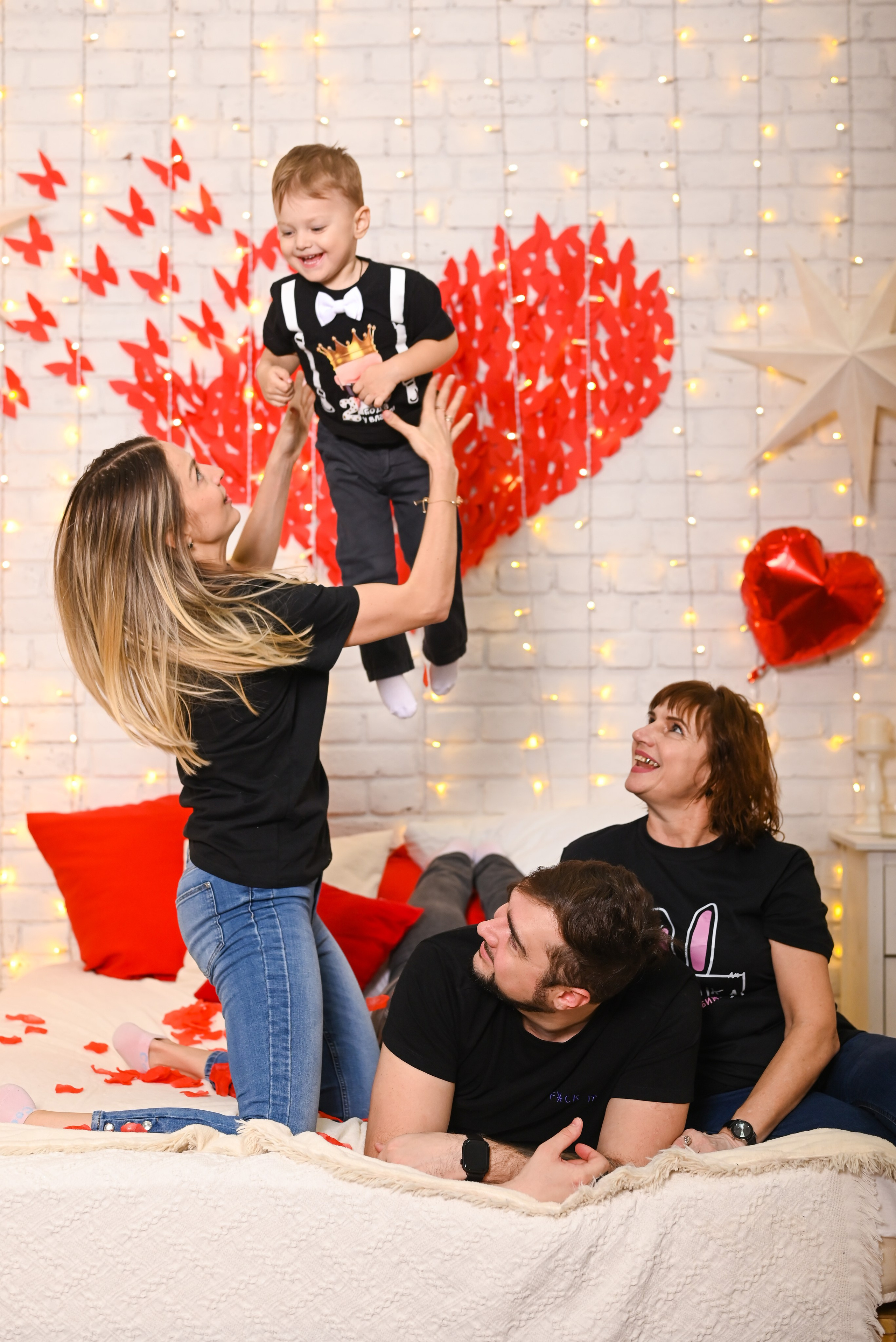 Семейная. Фотостудия Зефир. Фотосессии в студии под ключ. Москва. Семейные и детские фотосессии