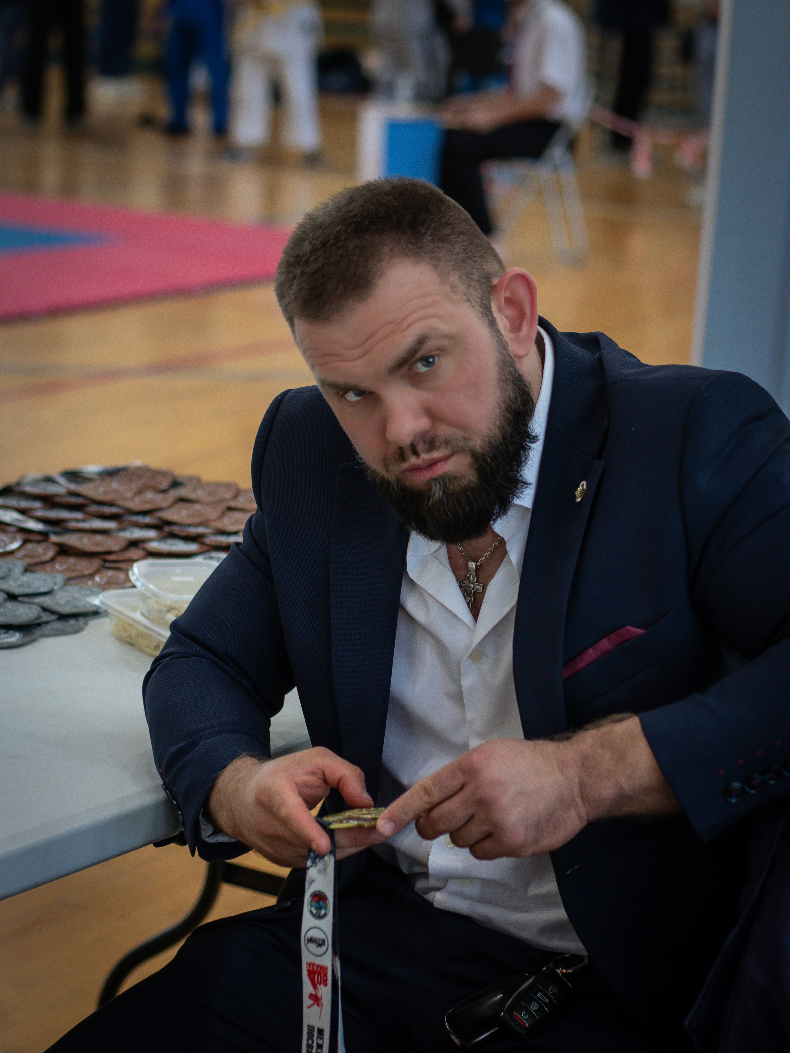 Мужской портрет в деловом стиле