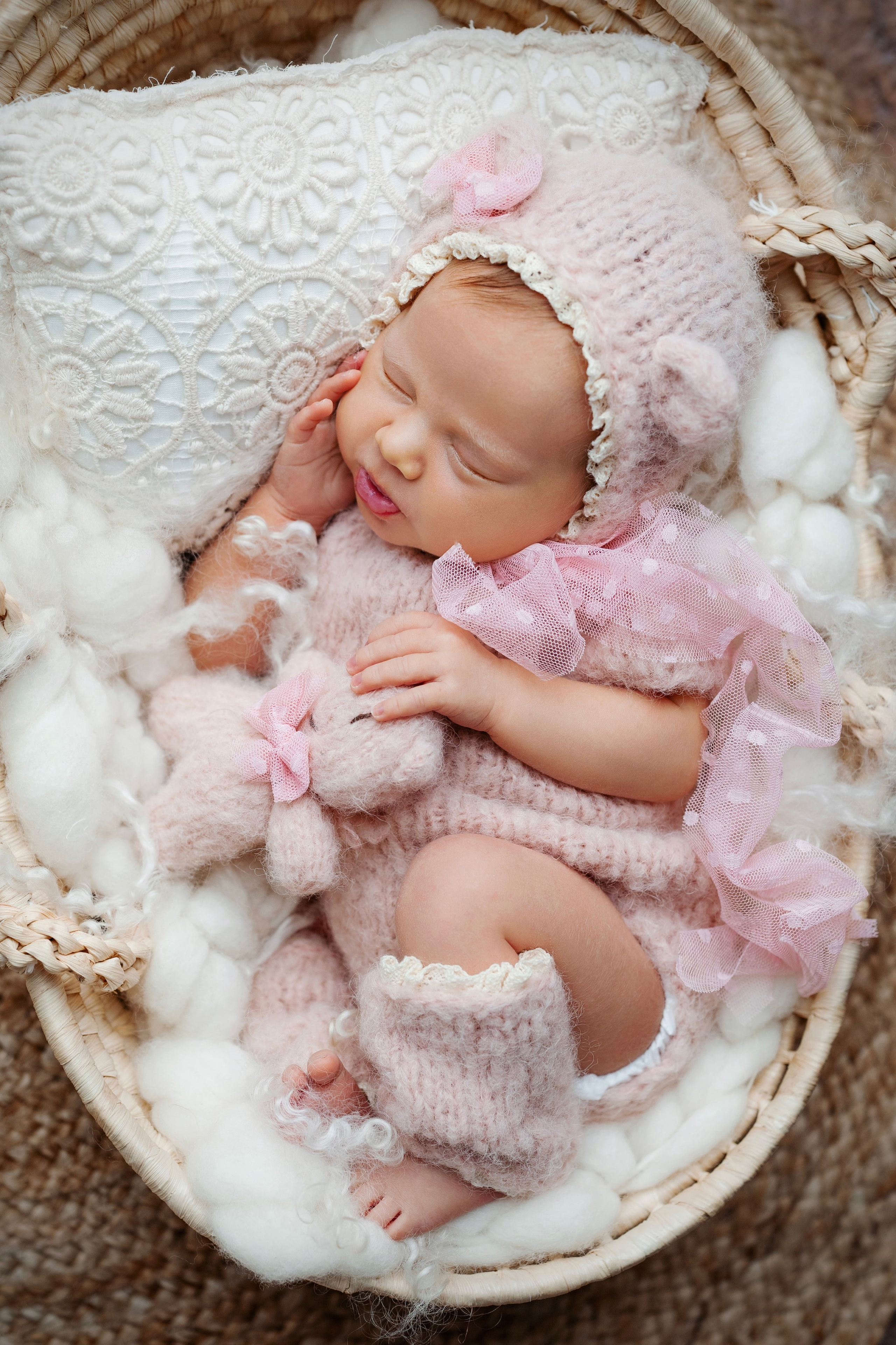 Ньюборн фотограф в Москве Чернова Анна — профессиональные фотосессии новорожденных в Москве на дому