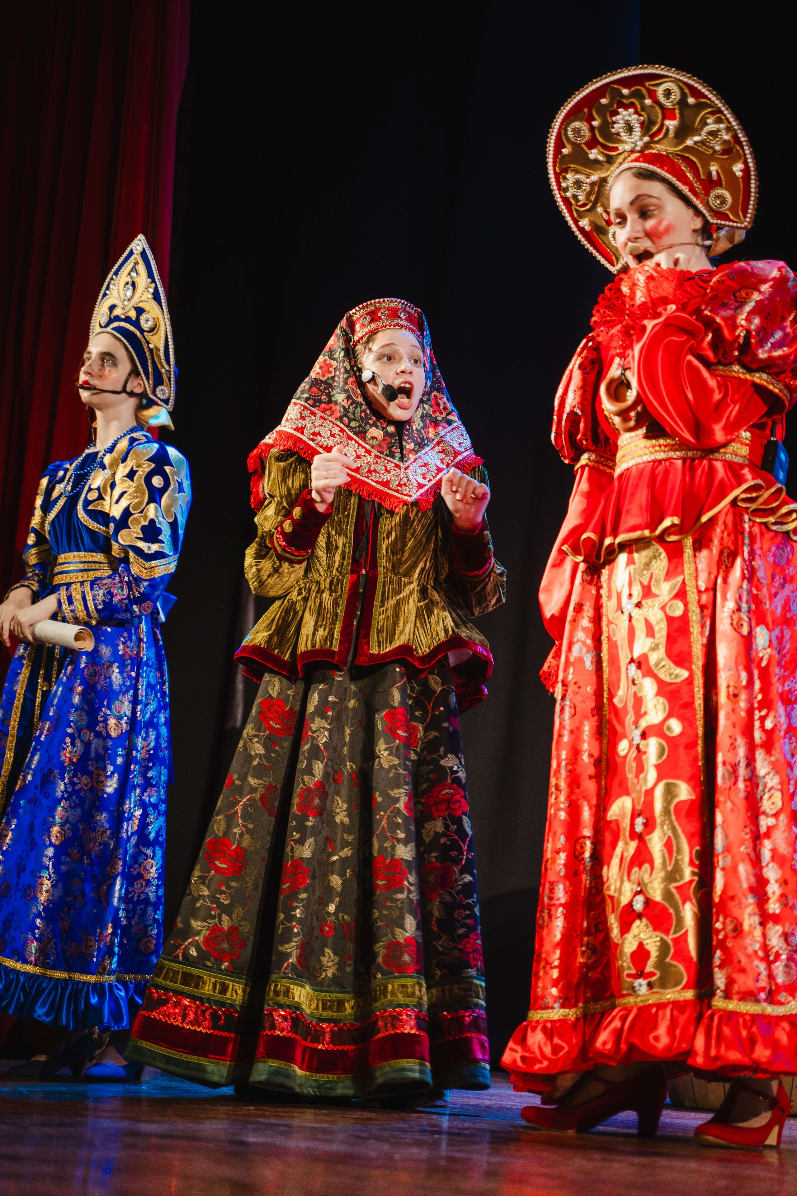 Фееричное выступление театрального коллектива АРТ-Визит г. Краснодар. Фотографы из солнечного Краснодара Вадим и Надежда Митус